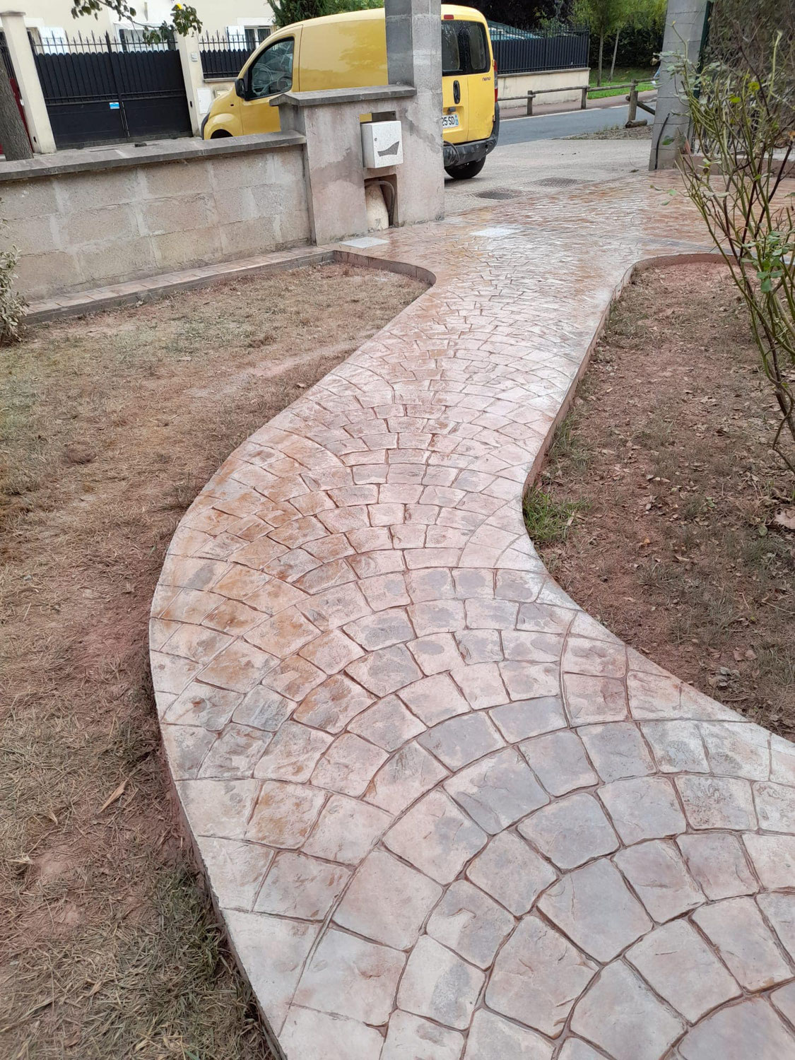 Béton imprimé à Marseille et ses alentours  -  BetoSysteme Decor 06 42 56 87 60