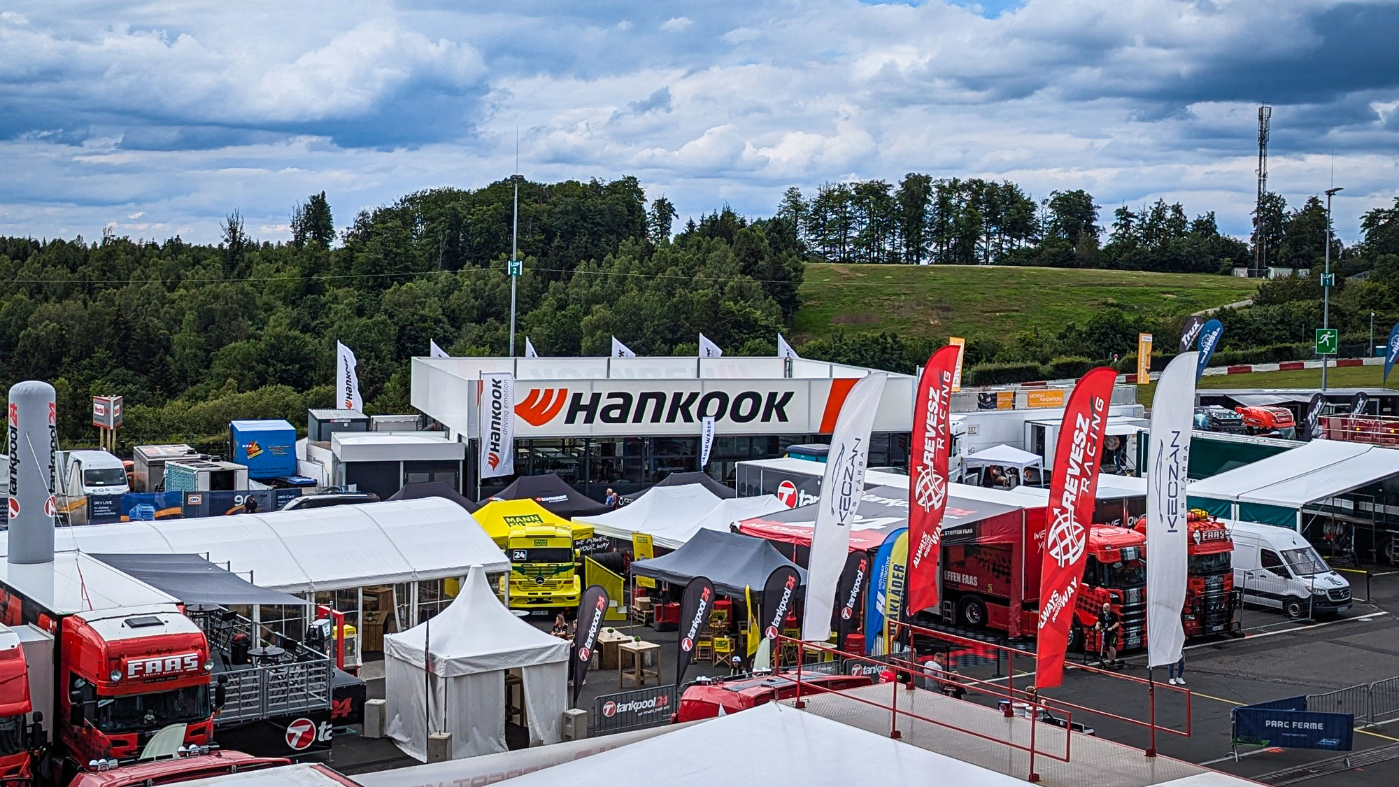 Hinter den Kulissen einer Motorsport-Hospitality – mit der Dimensions Group