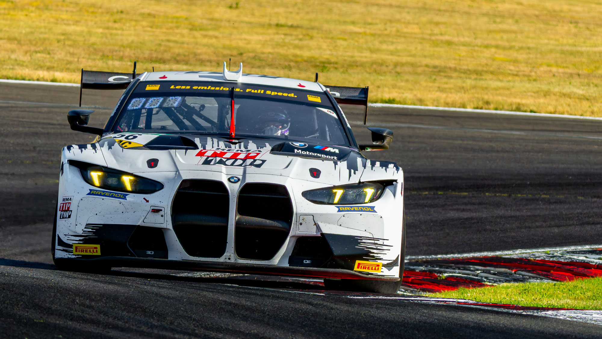 Sandro Holzem am Lausitzring Freitags-Schnellster