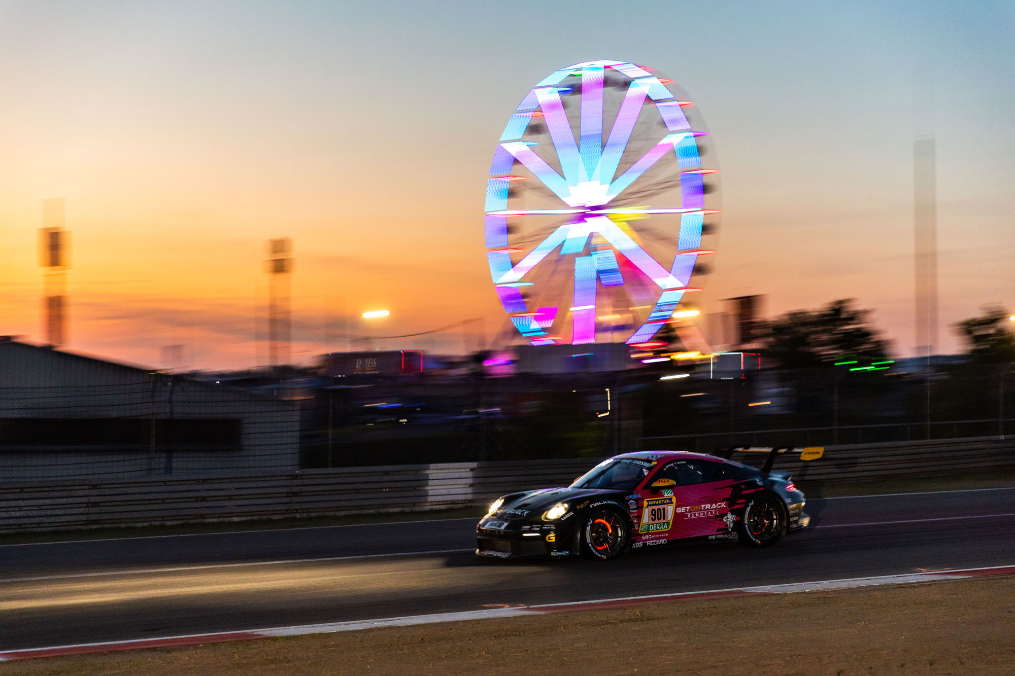 Äußerst erfolgreiches 24-Stunden-Rennen für das Rekordaufgebot von Sorg Rennsport