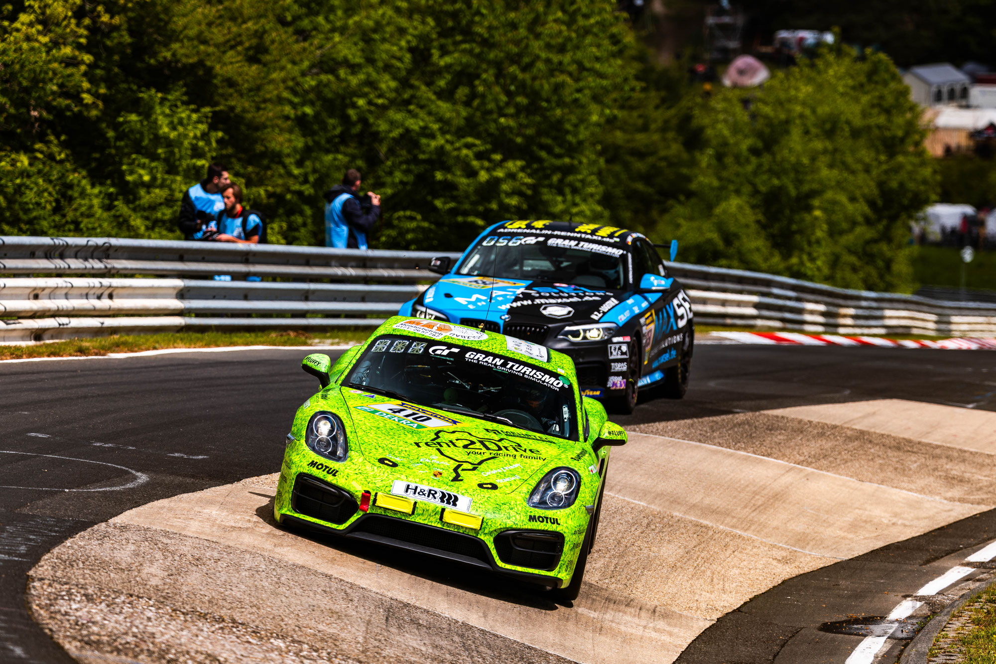 24 Stunden Ausnahmezustand am Nürburgring: Verstappen, Wetterchaos und mittendrin: rent2Drive-MEHRTEC-racing!