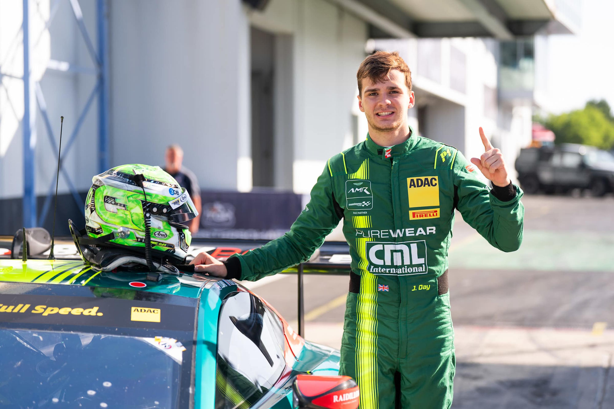 Day fährt zur Premieren-Pole am Nürburgring