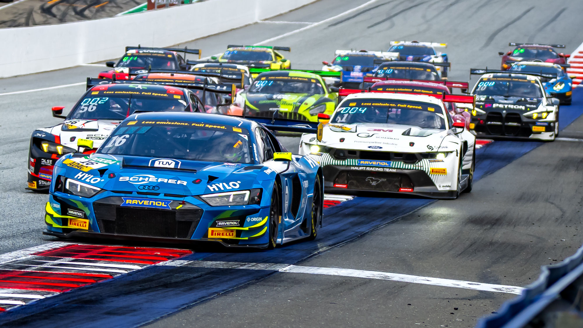 ADAC GT Masters-Jubiläumssaison 2026: Start vor Alpenkulisse