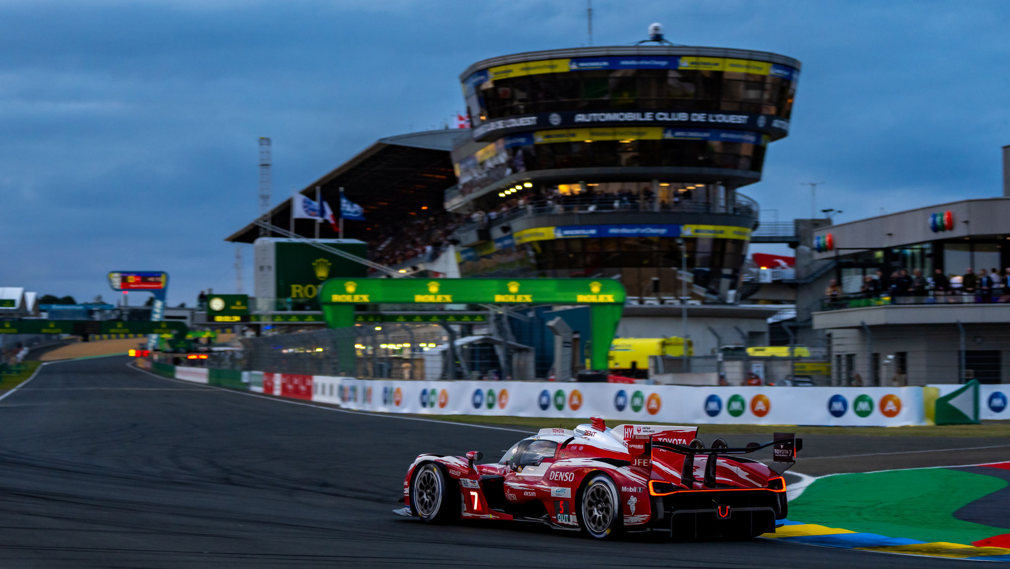 TOYOTA RACING BESTÄTIGT STARTPOSITIONEN FÜR LE MANS