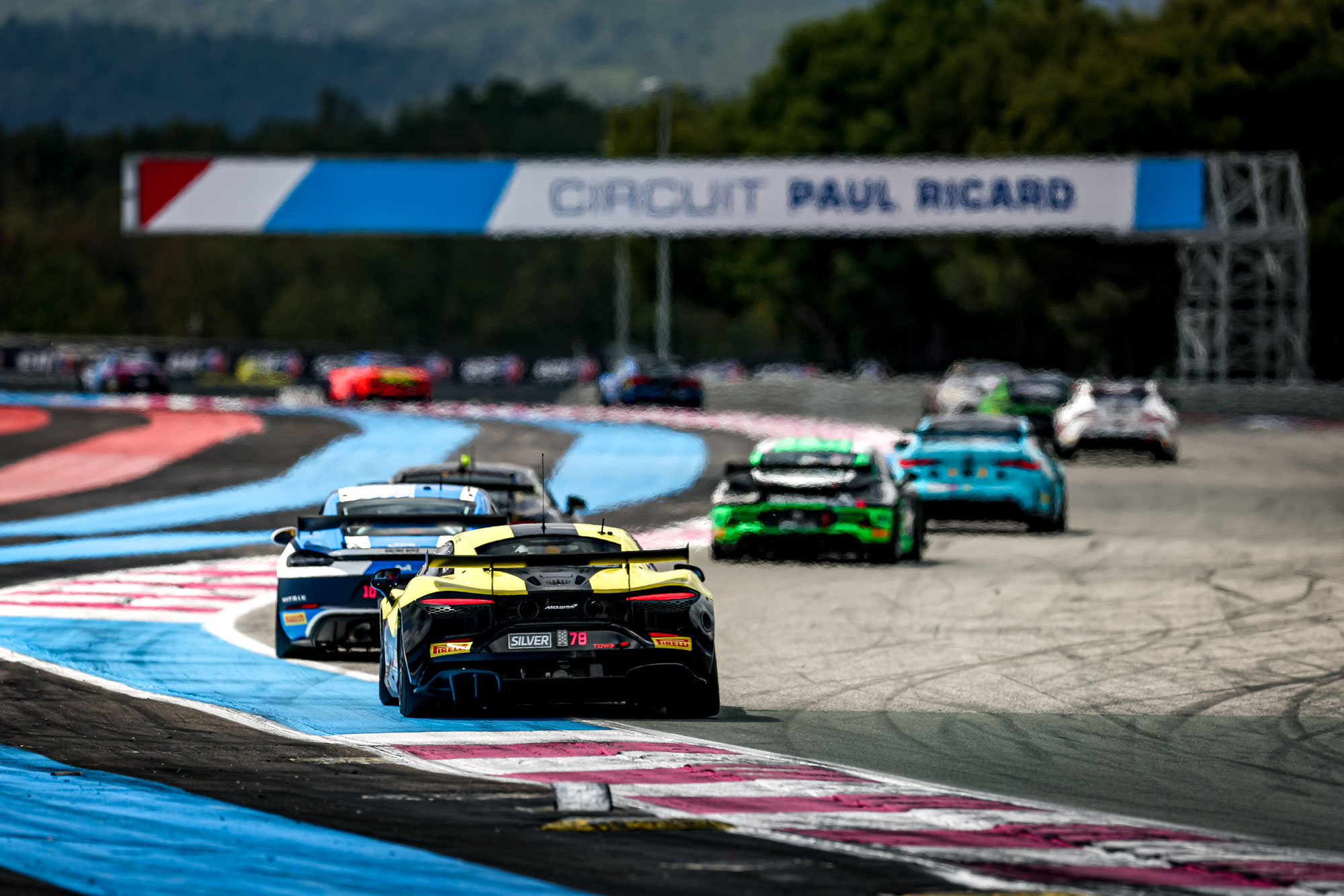Riesiges Feld der GT4 European Series Powered by RAFA Racing Club wird 2024 auf dem Circuit Paul Ricard antreten