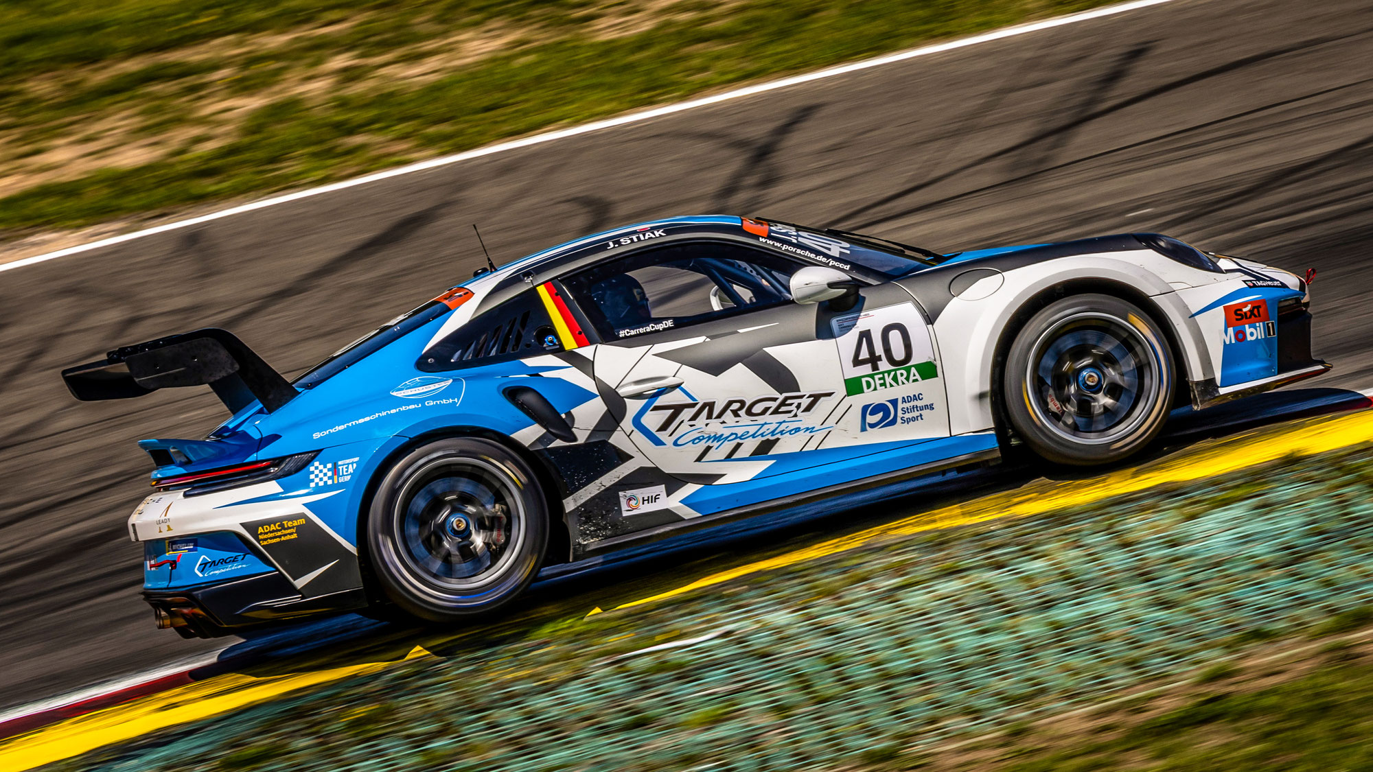 Zurück zum Ort seines ersten Porsche-Erfolgs: Janne Stiak will auf dem Sachsenring den zweiten Saisonsieg