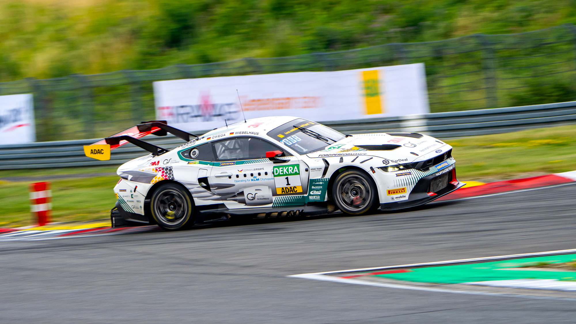 Wiebelhaus setzt die Trainings-Bestzeit am Nürburgring