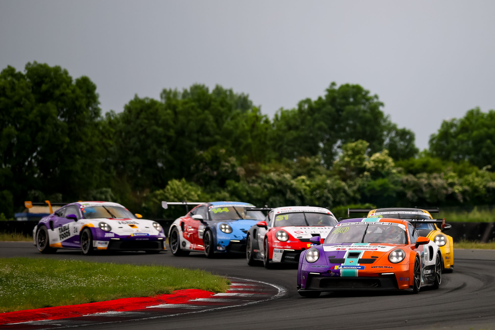 Porsche Sports Cup Deutschland zu Gast auf dem legendären Nürburgring