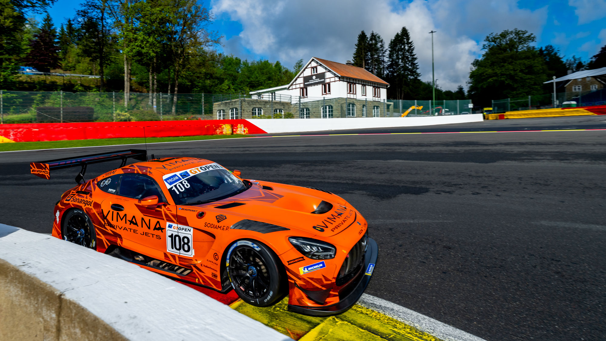 Iron Lynx Schliesst solides Spa GT Open 500 Wochenende mit Platz acht ab