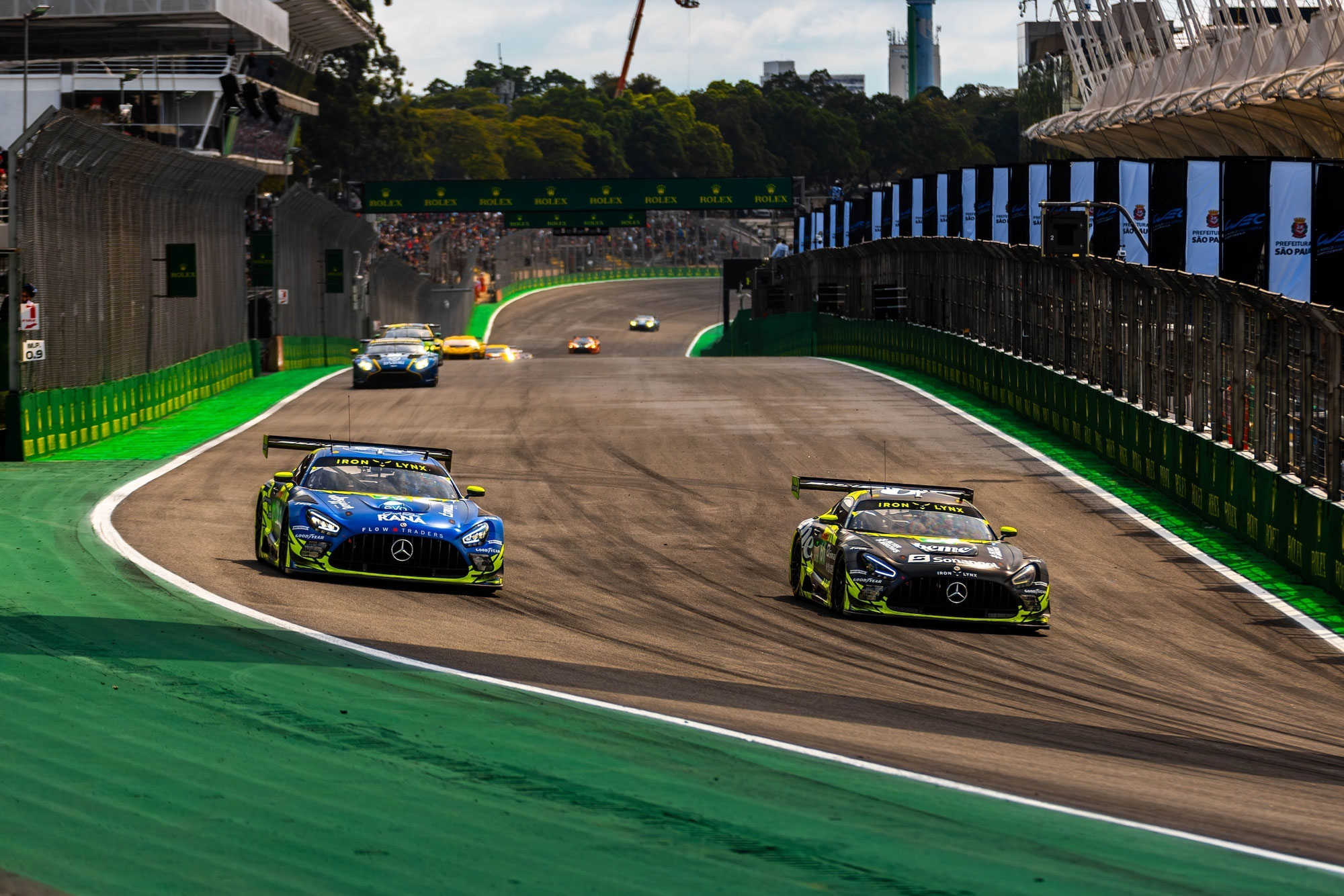 IRON LYNX ZEIGT STARKE PACE UND SICHERT SICH PLATZ SECHS IN INTERLAGOS