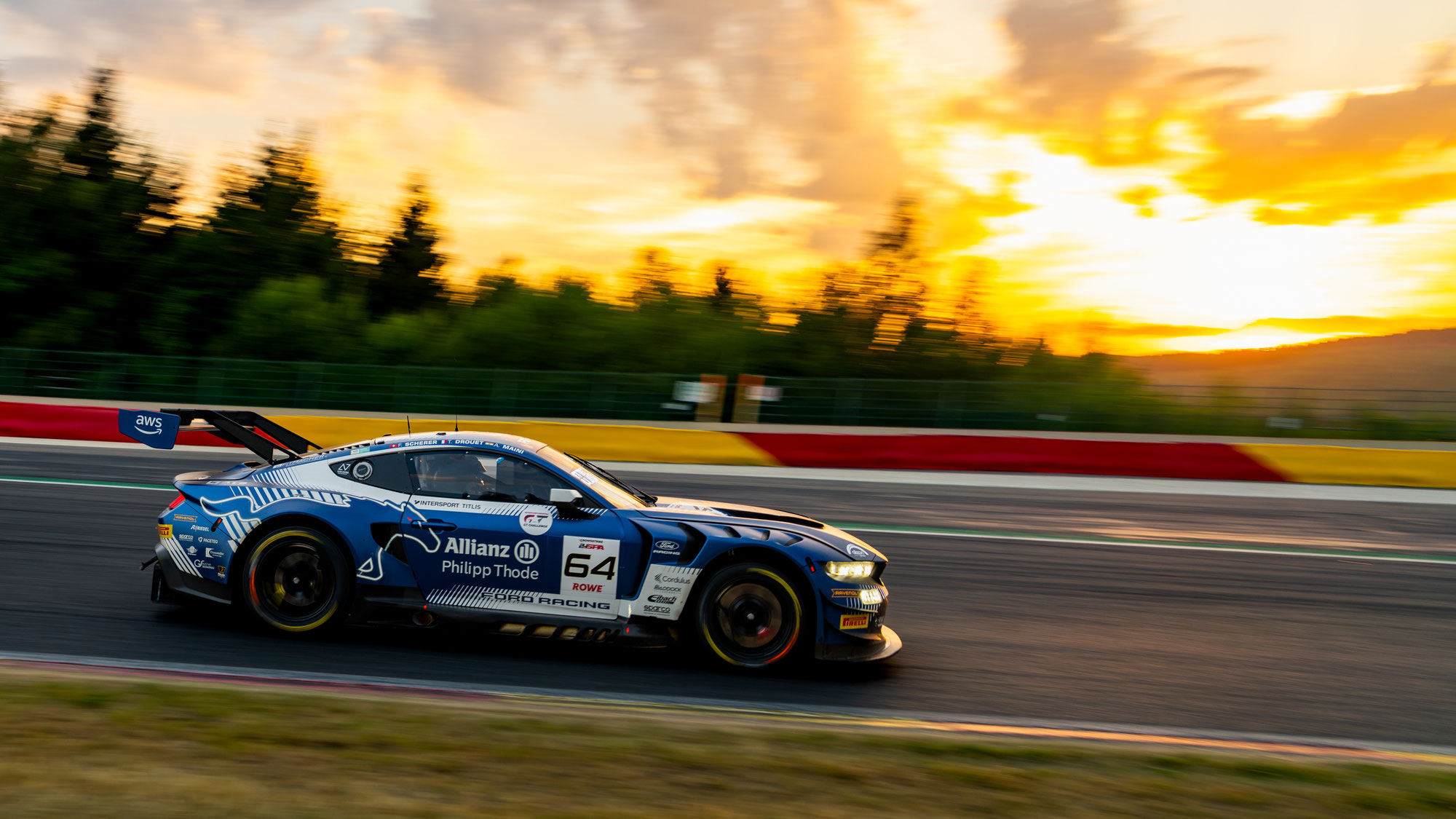 SCHERER DOMINIERT DIE NACHT IN SPA – TECHNISCHER DEFEKT KOSTET DEN LOHN
