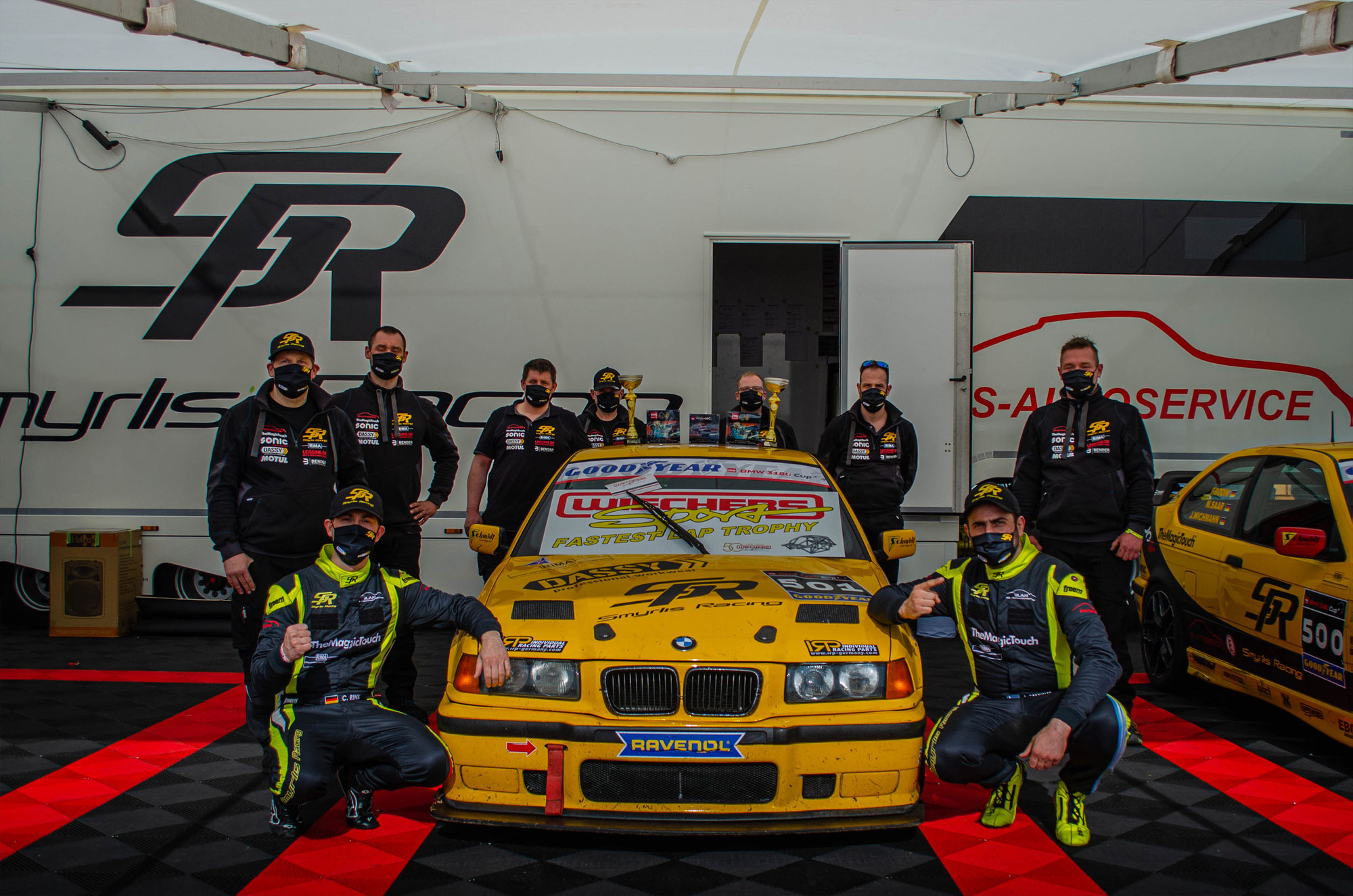 DMV BMW 318ti Cup: Smyrlis Racing feiert Podiumsplatz beim Saisonauftakt