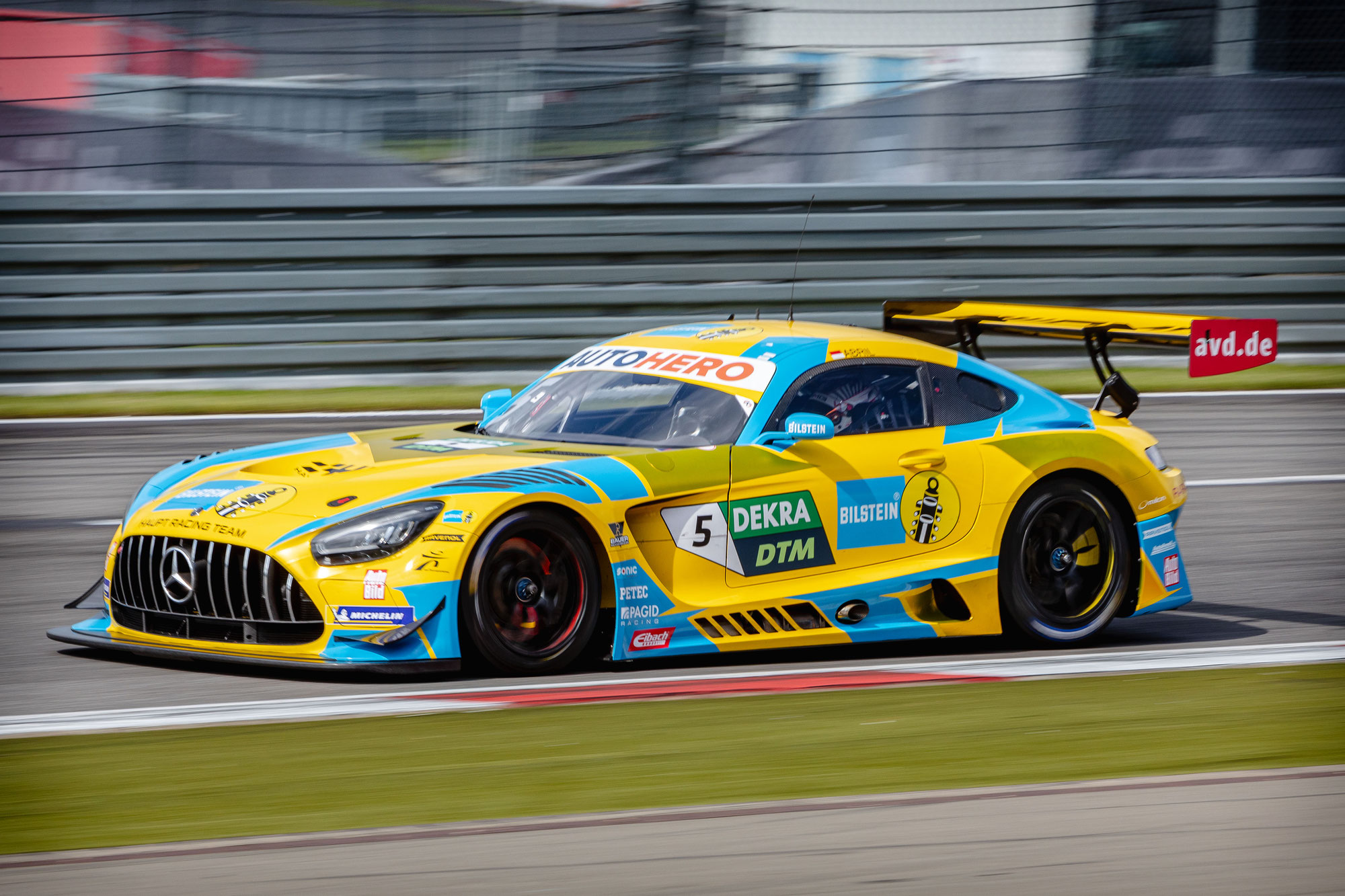 Mercedes-AMG Team HRT kämpft beim DTM-Wochenende auf dem Red Bull Ring um wertvolle Punkte