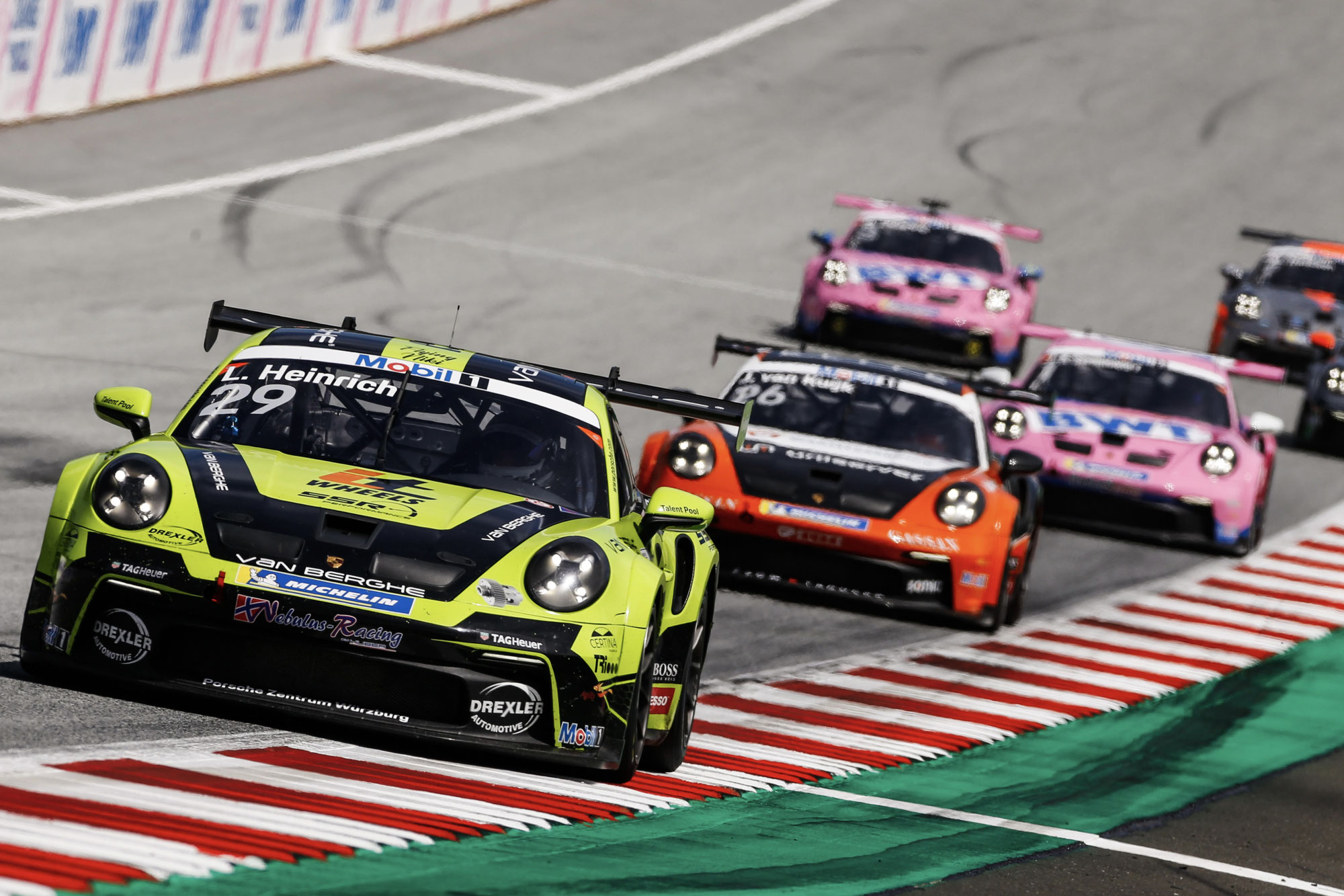 Huber Racing verkündet Aufgebot für den Porsche Mobil 1 Supercup Mit dreifachem Champion und Porsche-Junior in die neue Saison