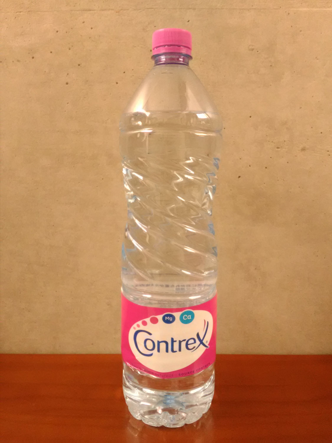 ネスレ日本株式会社さんの  ナチュラルミネラルウォーター  「コントレックス　１．５Ｌ」
