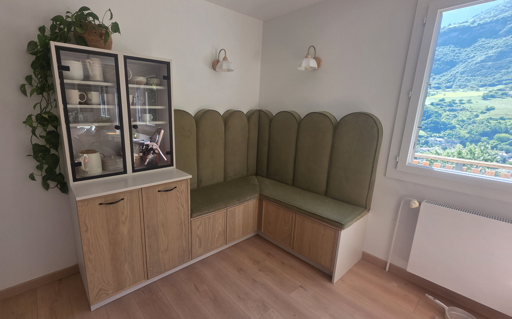 Une banquette sur mesure pensée pour le quotidien.