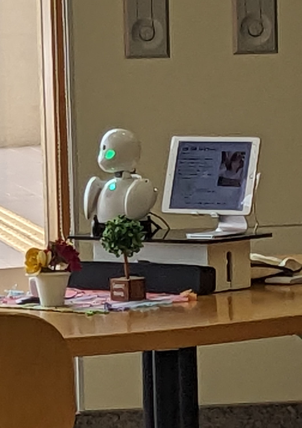 ロボットカフェ