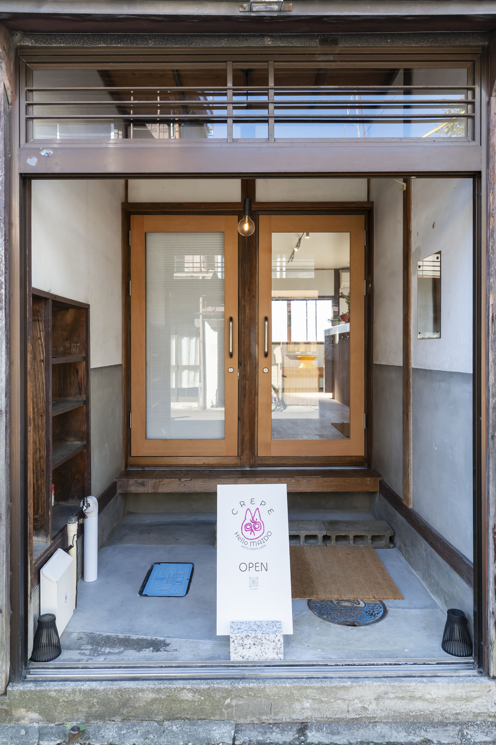 クレープのお店「Hello MAIDO」