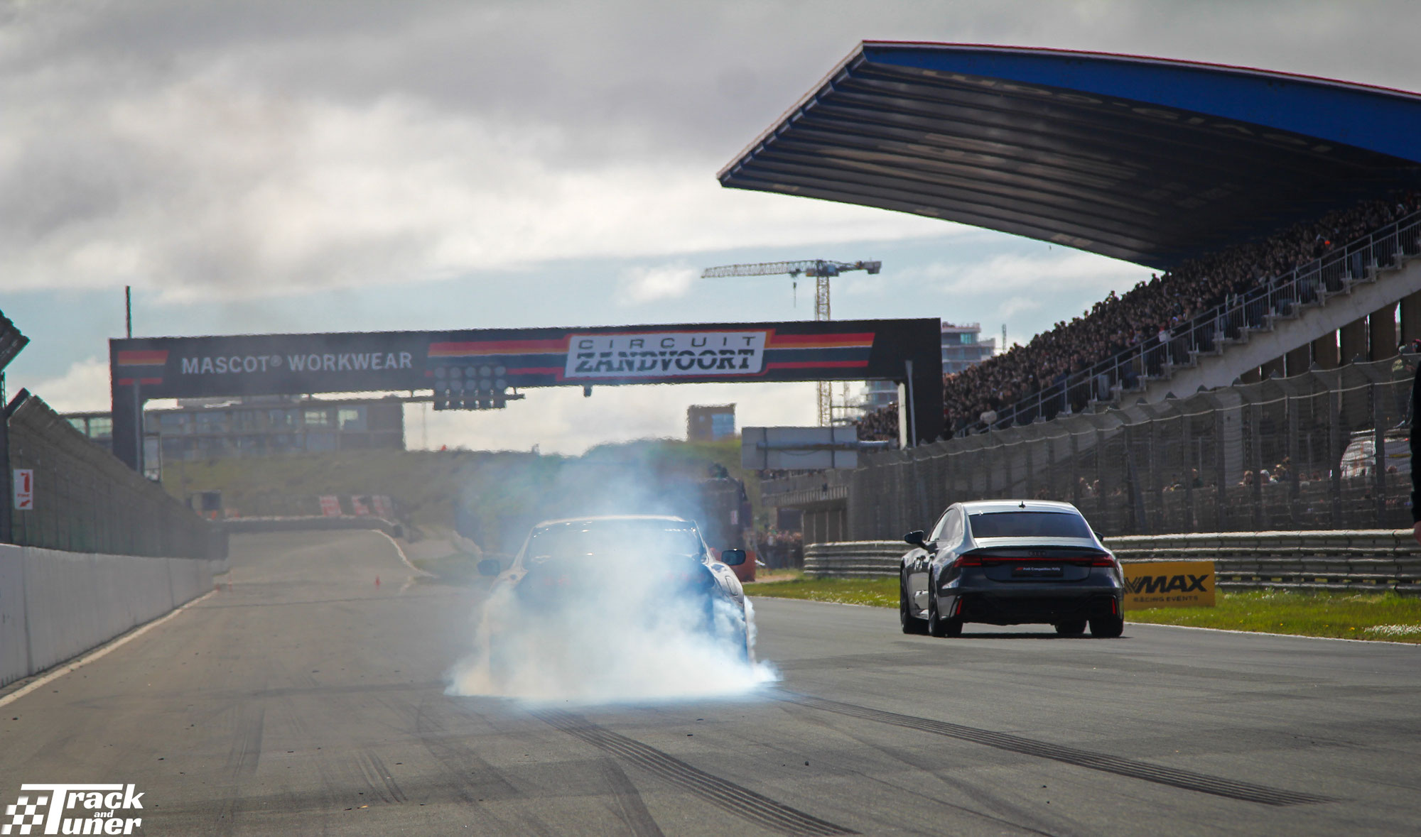 SupercarMadness Zandvoort: Madness with Schaefchen