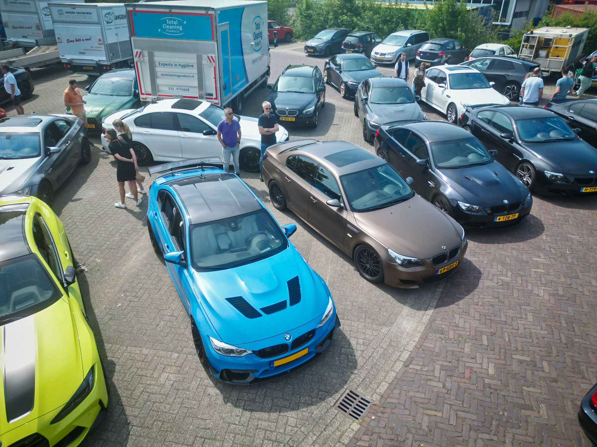 Mcartel Roadtrip: 65 BMW M cars on the road