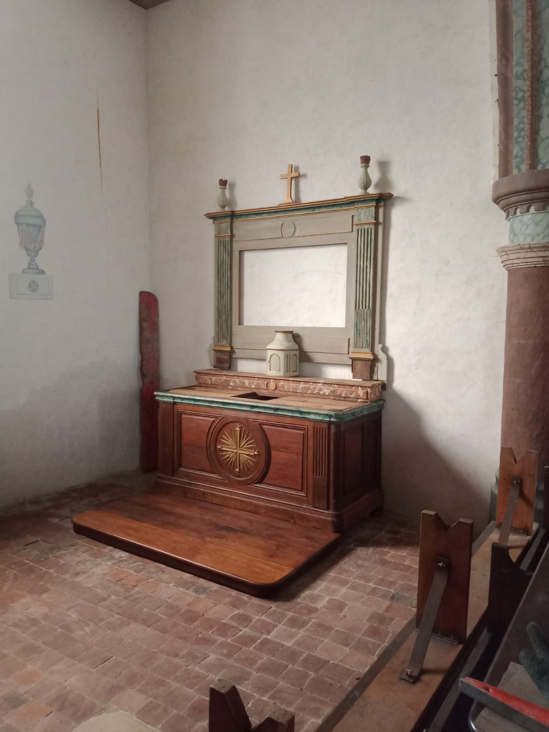 Un Nouveau Retable dans l'église