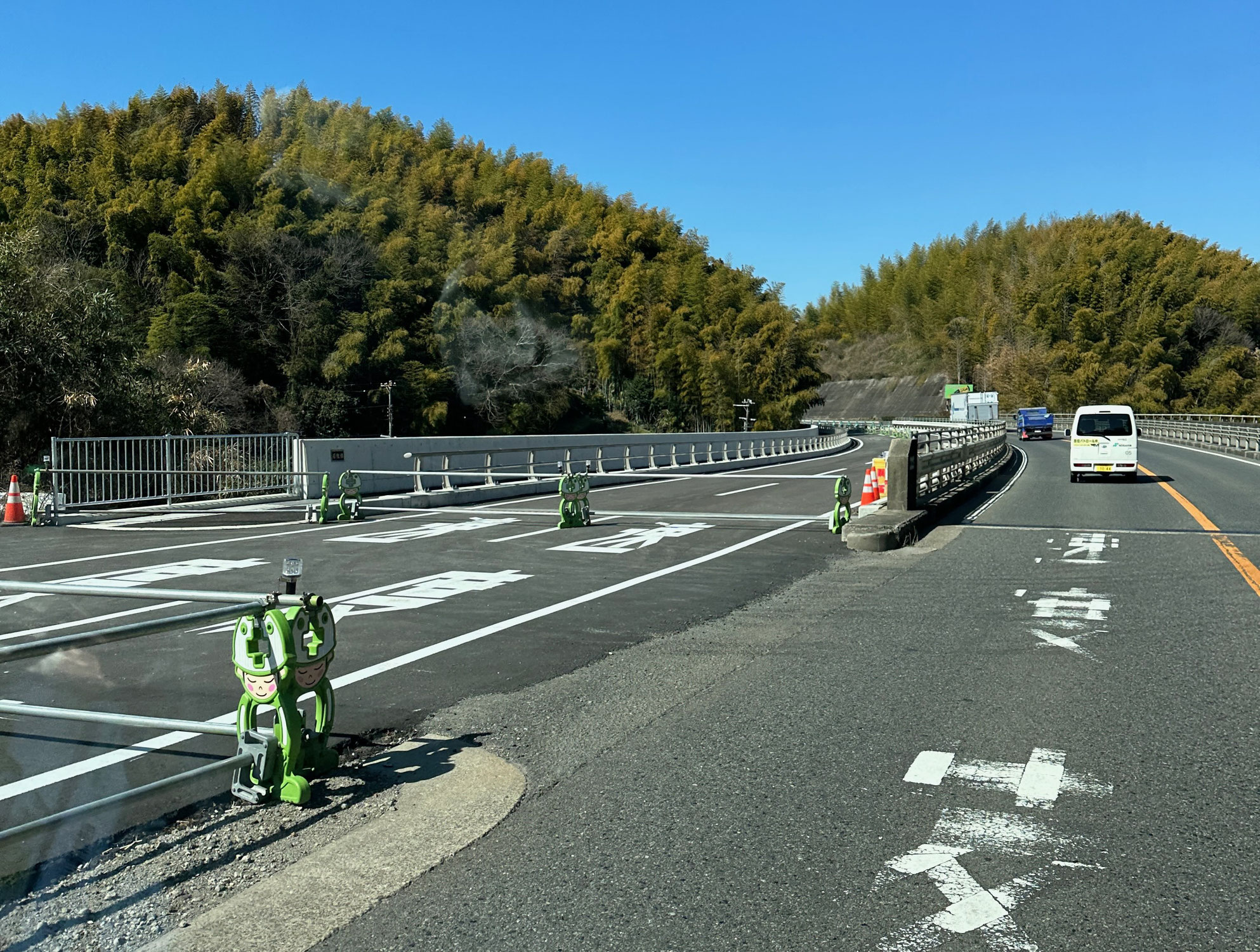 新しい道路がまもなく( *´艸｀)