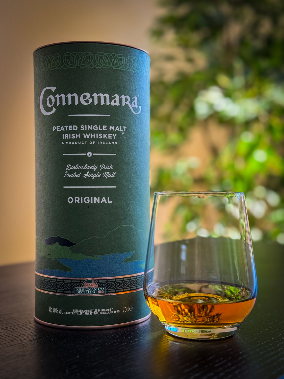 Whisky & Whiskey
