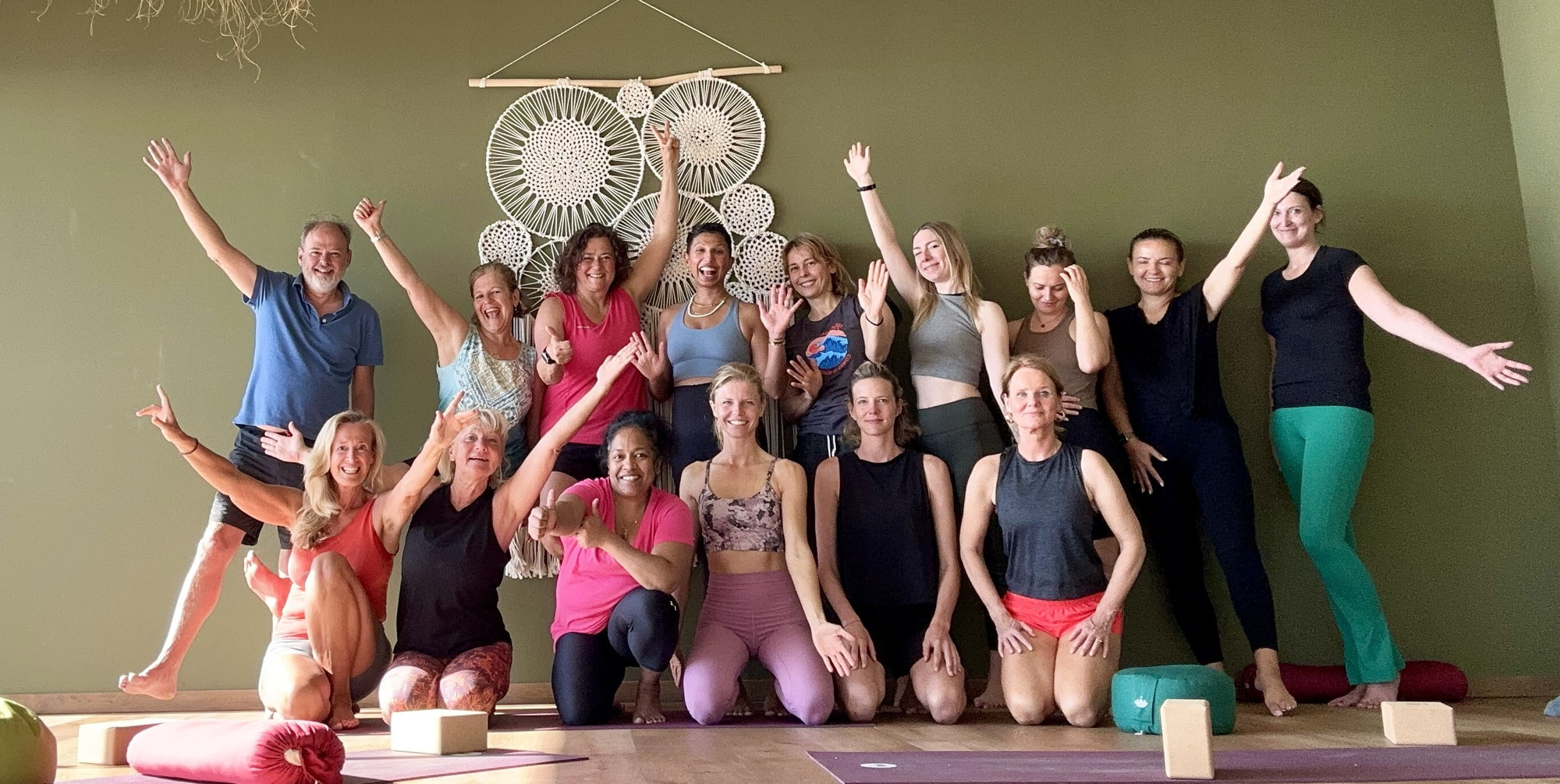 DEIN YOGA-RETREAT WARTET - einfach abschalten