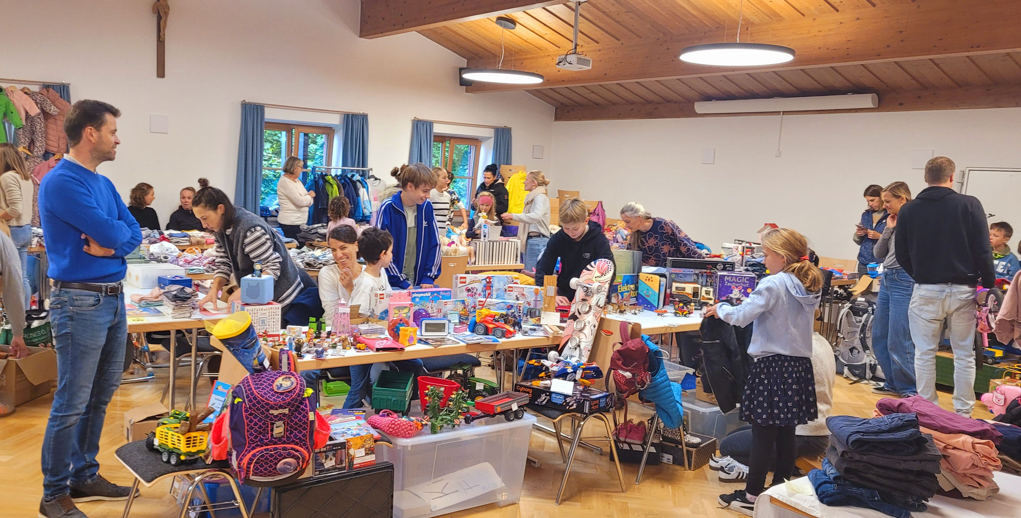 Kinderkleider- und Spielzeugflohmarkt
