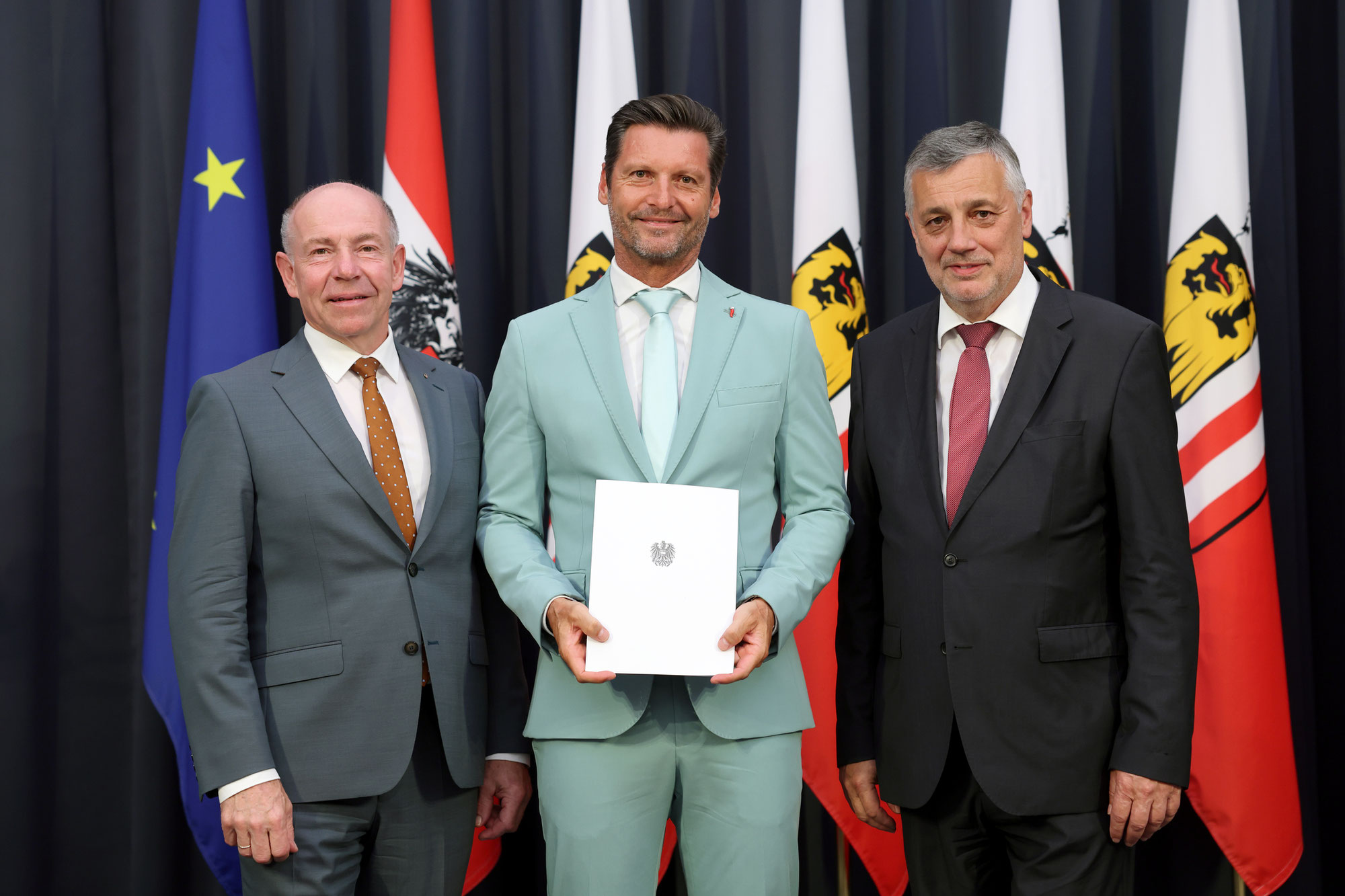 Oberschulrat an Herrn Dir. Dipl.-Päd. Mario Maier. BEd