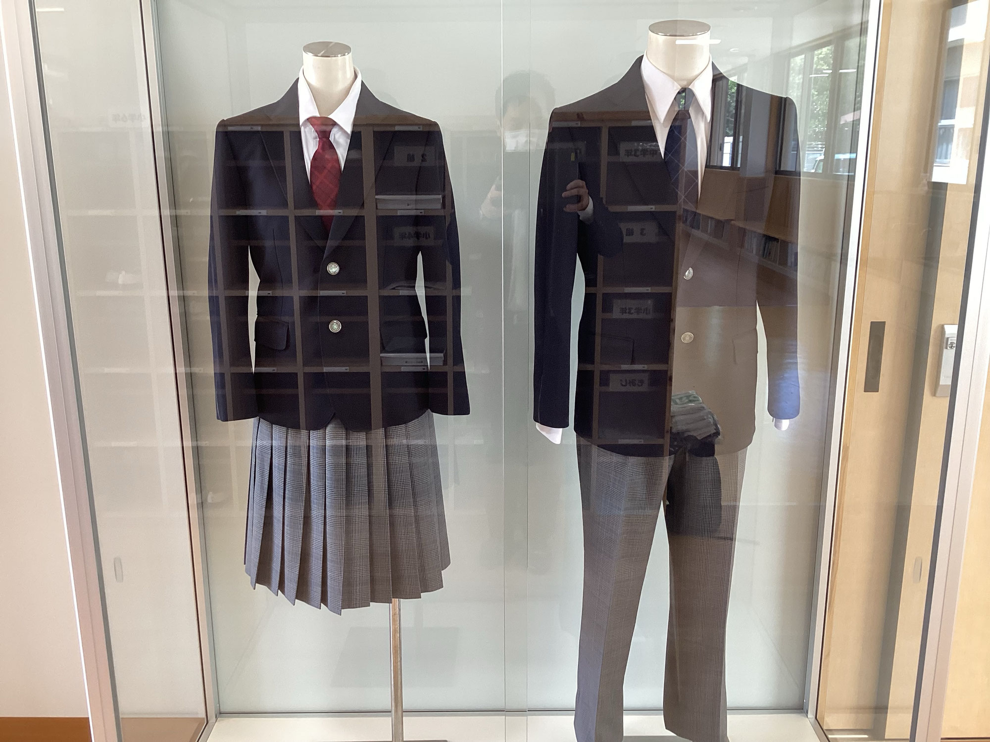 22年4月25日　広瀬学園中学校　新制服（推奨品）インタビュー