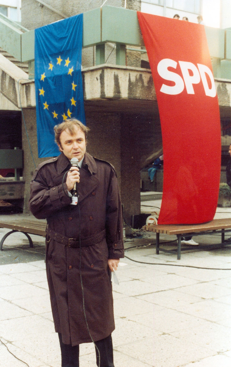 Bundestagswahl 1990 Plakatierung in Leipzig