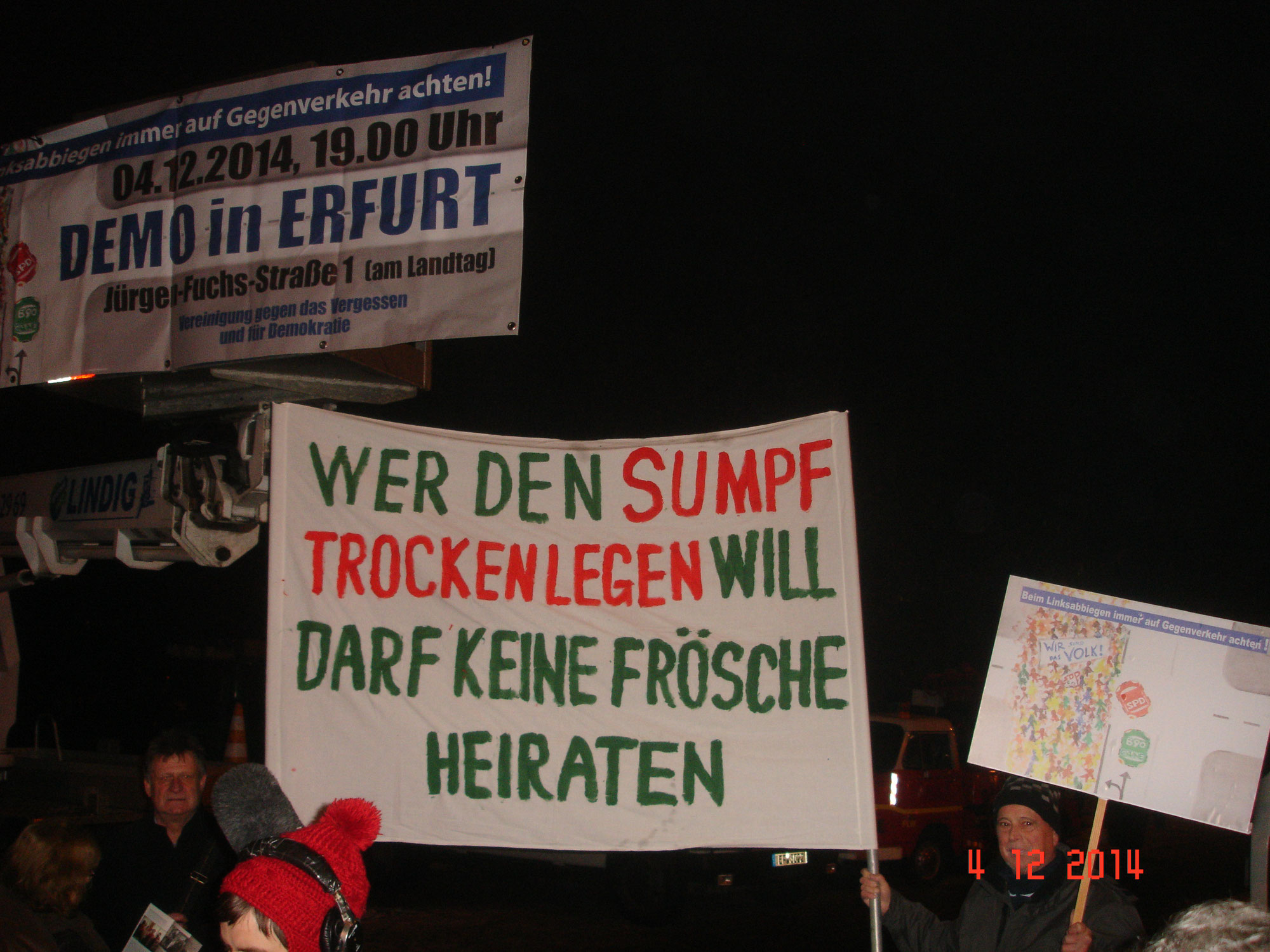 "Wir wollen ein Teil dieser Gesellschaft sein, um sie dann grundlegend verän­dern zu können.