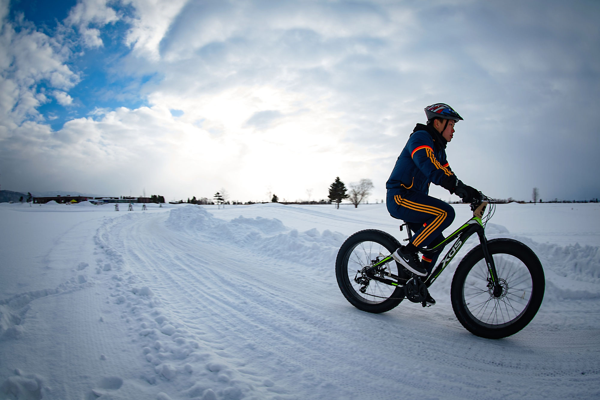 北海道で雪の上で自転車レース!?【イベント情報】第2回美唄スノーサイクルレース【XDS Presents 】