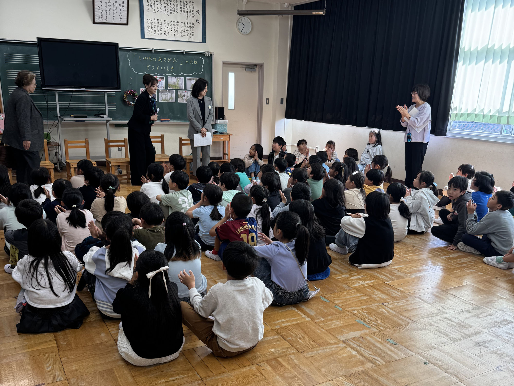 「命のアサガオ」　種の贈呈式