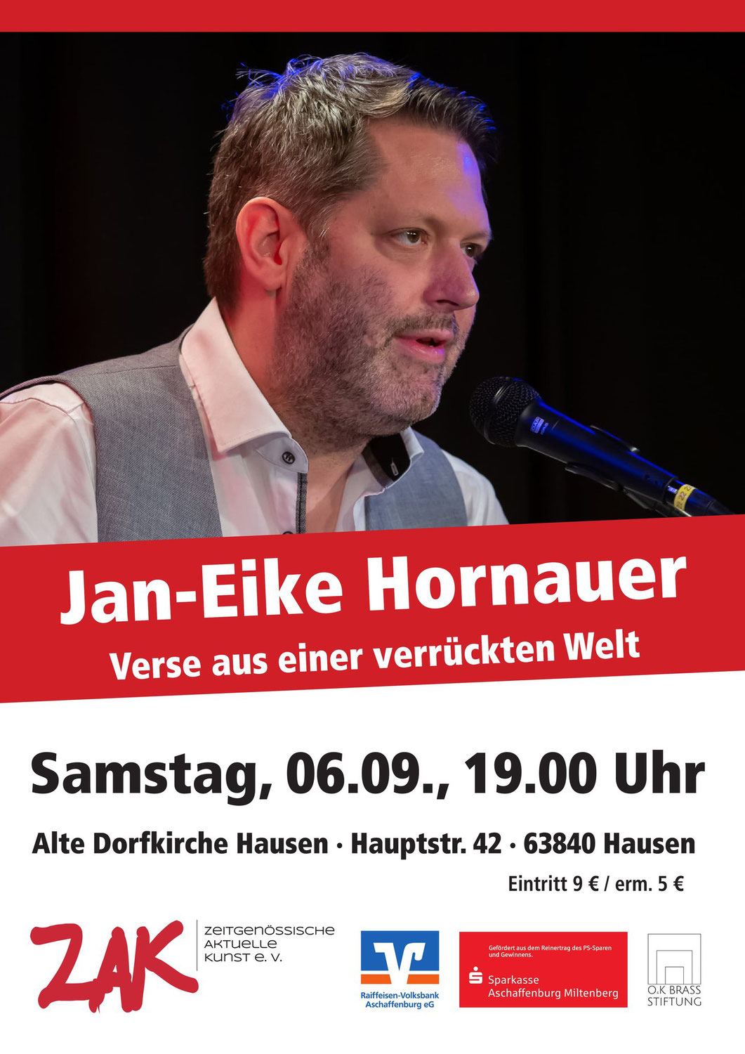 Jan-Eike Hornauer liest Verse aus einer verrückten Welt
