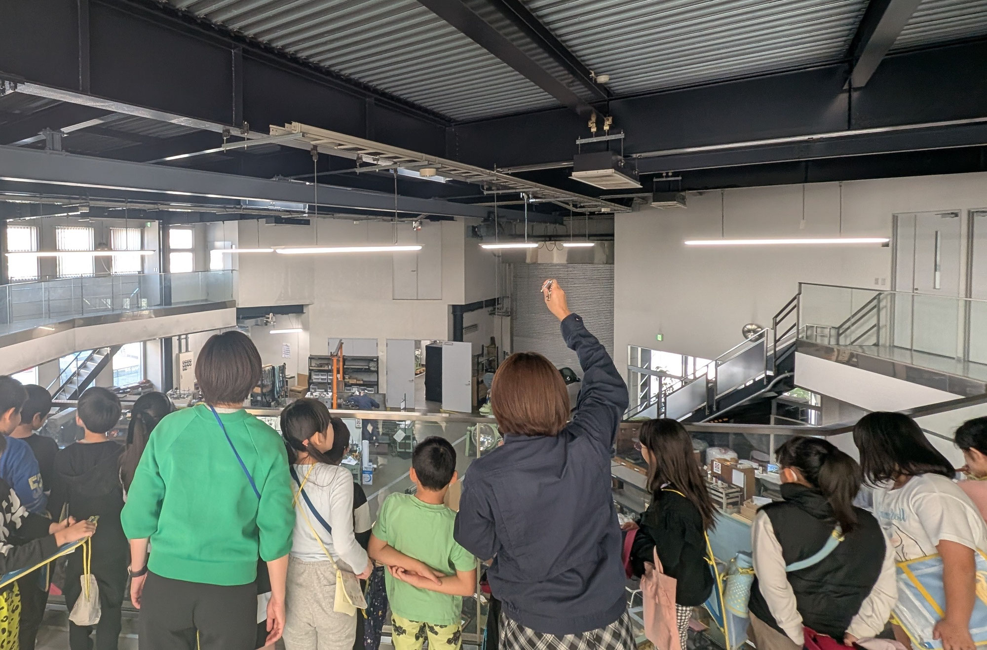 江東区立辰巳小学校３年生の皆さんが工場見学に来てくれました