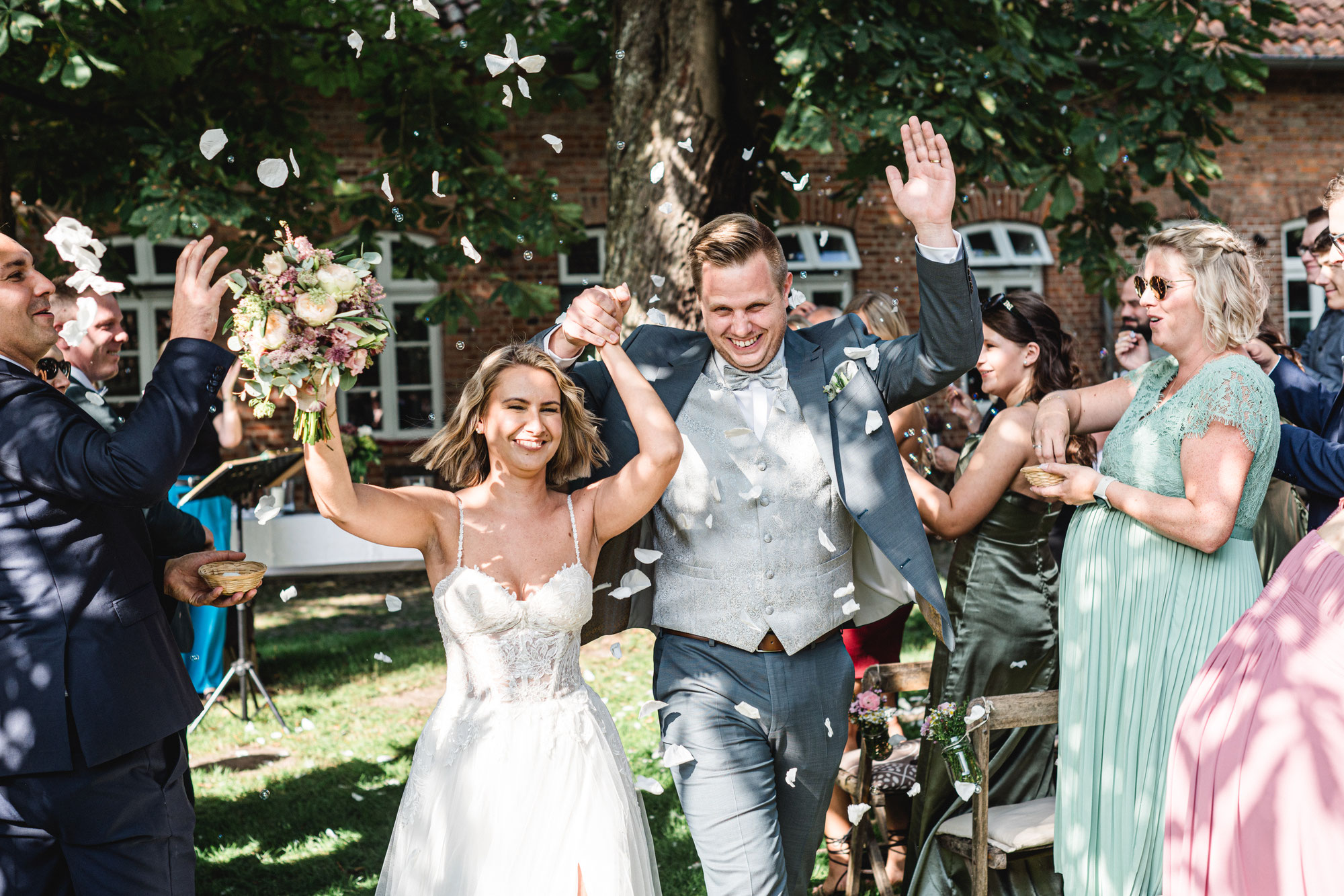 Stina & Benni - Traumhochzeit auf Hof Wietfeldt
