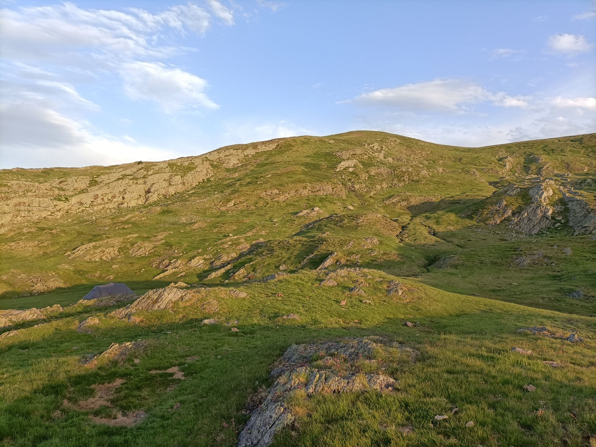 1er bivouac dans les Pyrénées depuis le col du Pourtalet