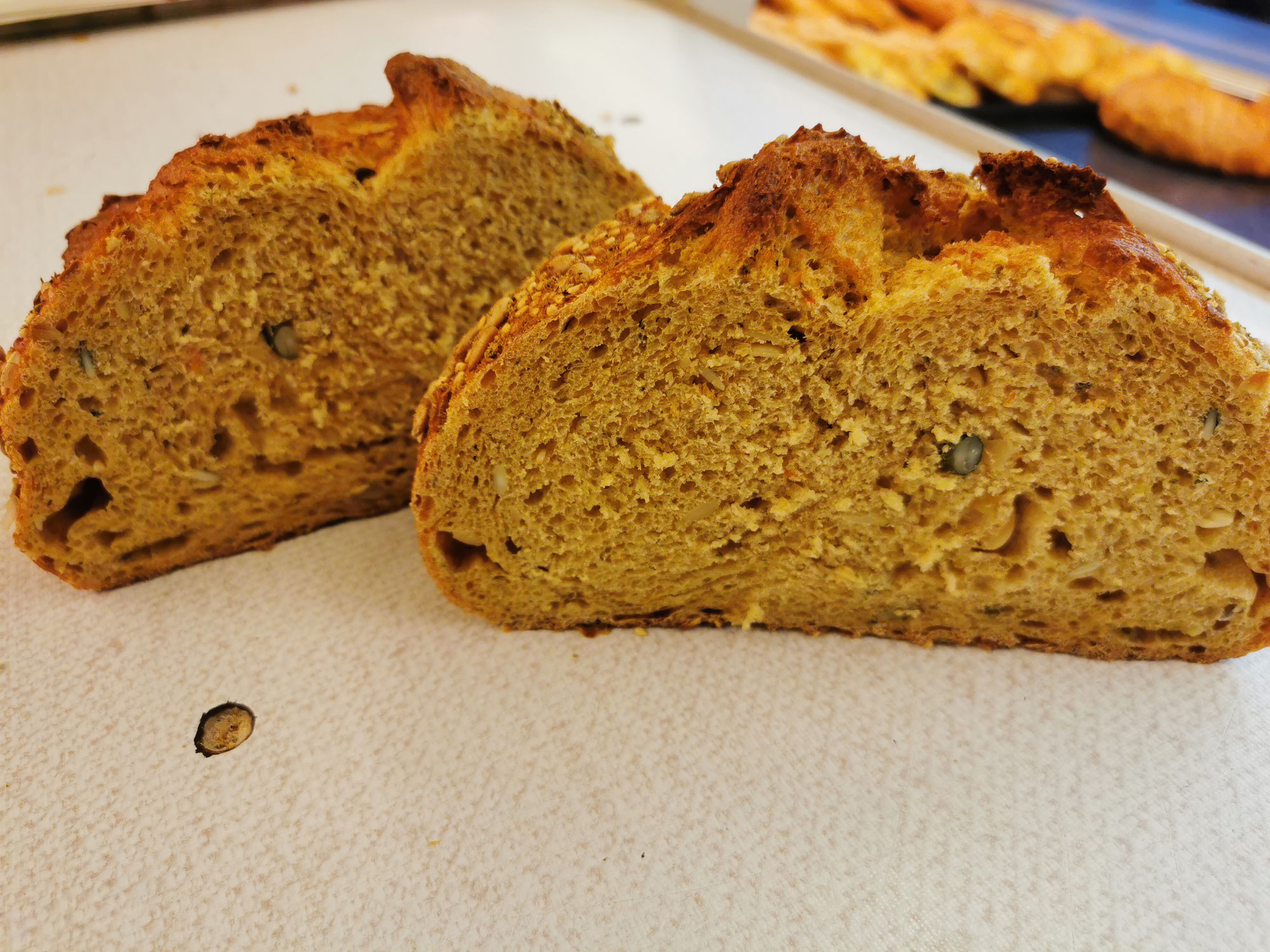 Jetzt wieder im Sortiment – unser Brot aus 100% Dinkel