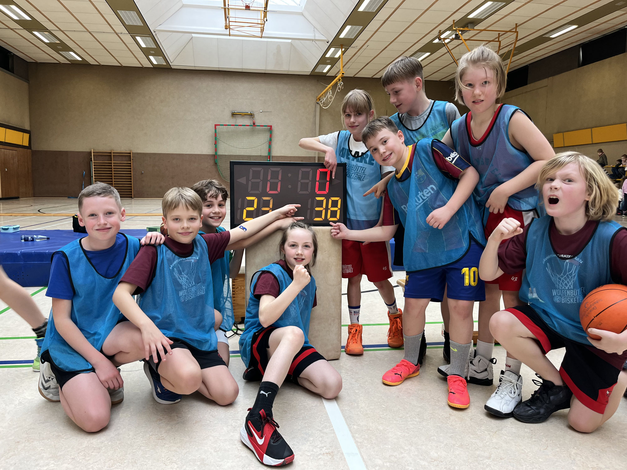 Basketballturnier in Hornburg – Starker Einsatz unserer Viertklässlerinnen und Viertklässler