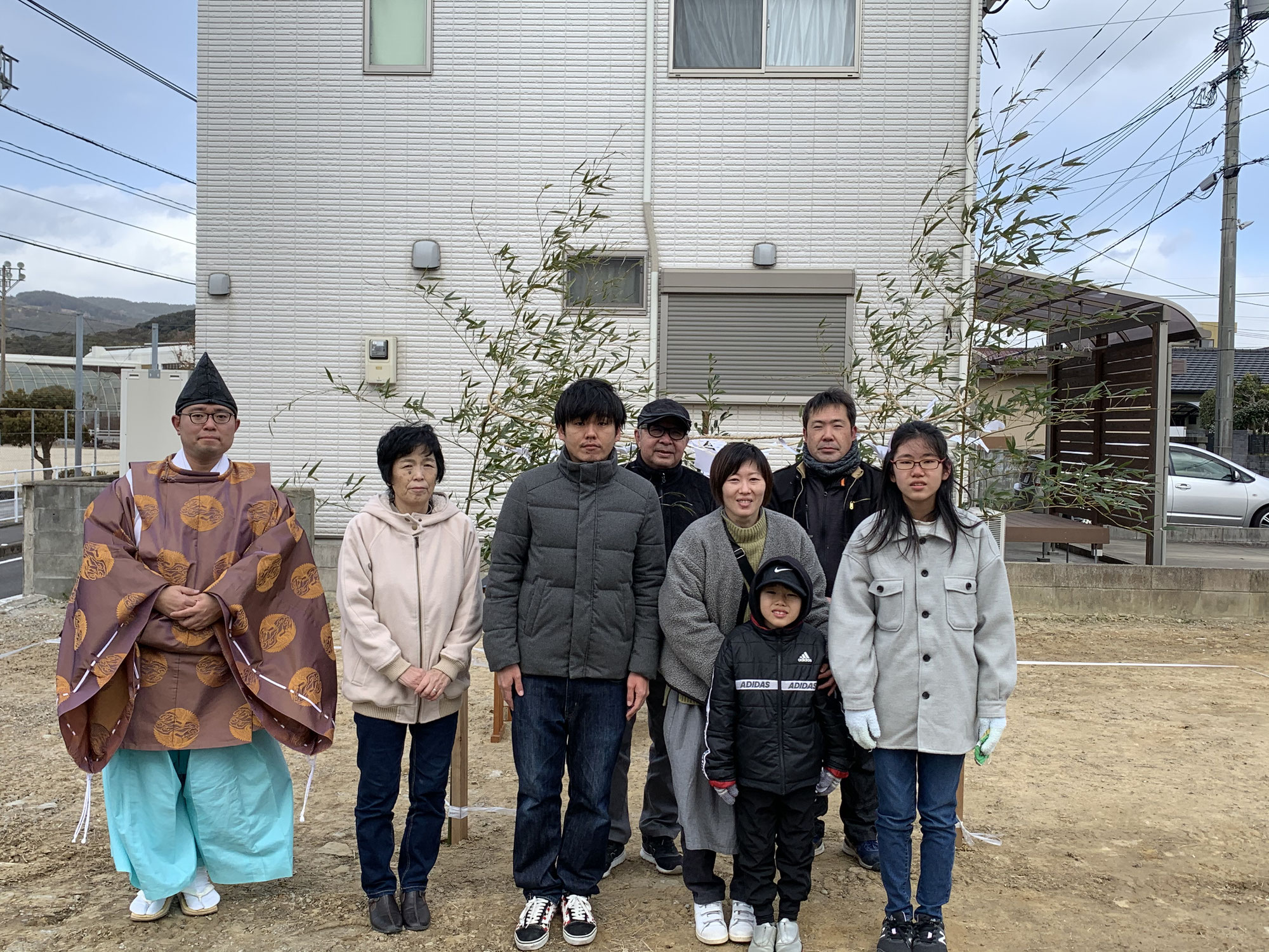 真城小学校前の土地で地鎮祭