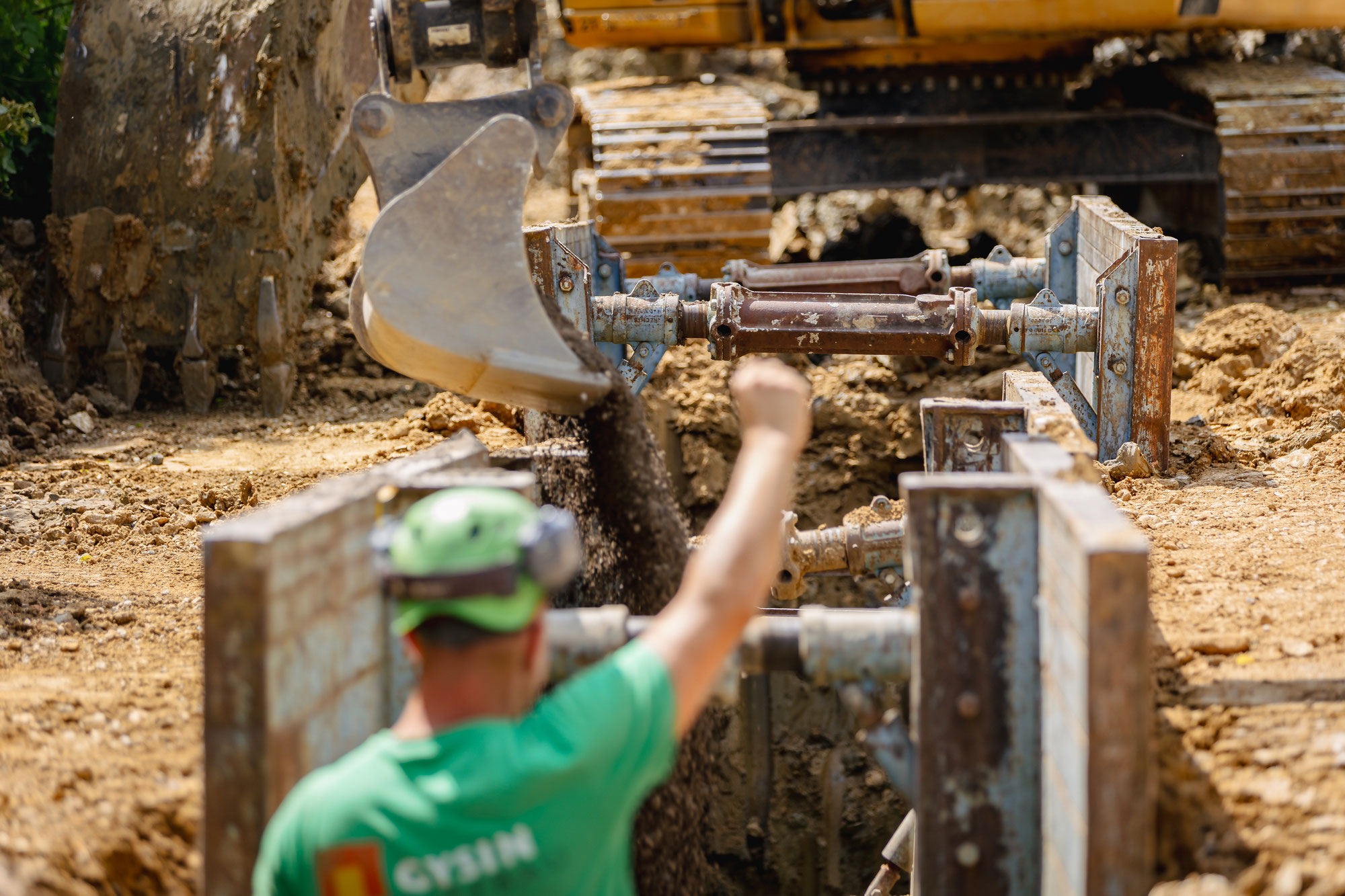 Teamwork auf der Baustelle Mettlenmatt in Niederdorf