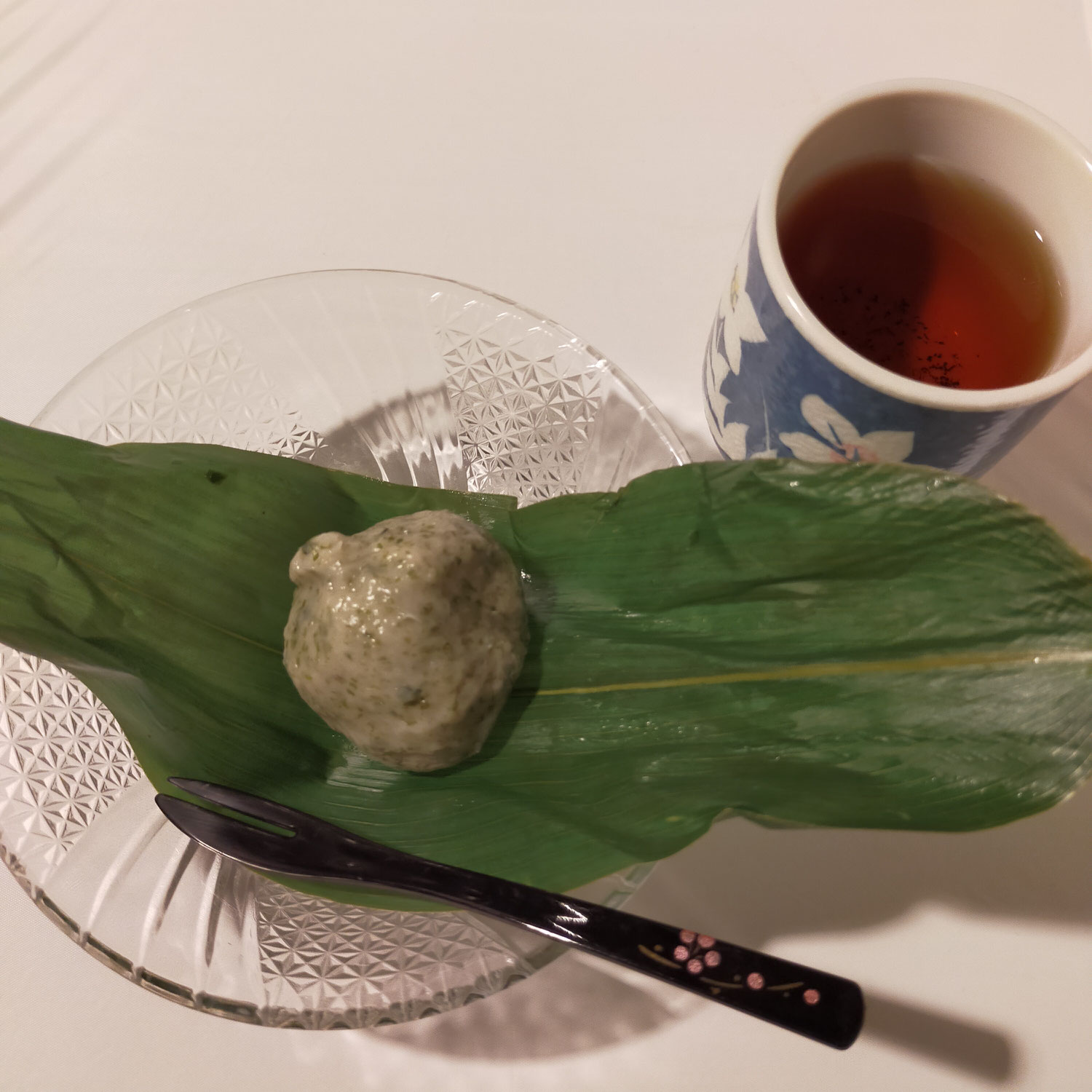 御菓子司「三吉野」行ってきました「麩まんじゅう・醤油おこわ」