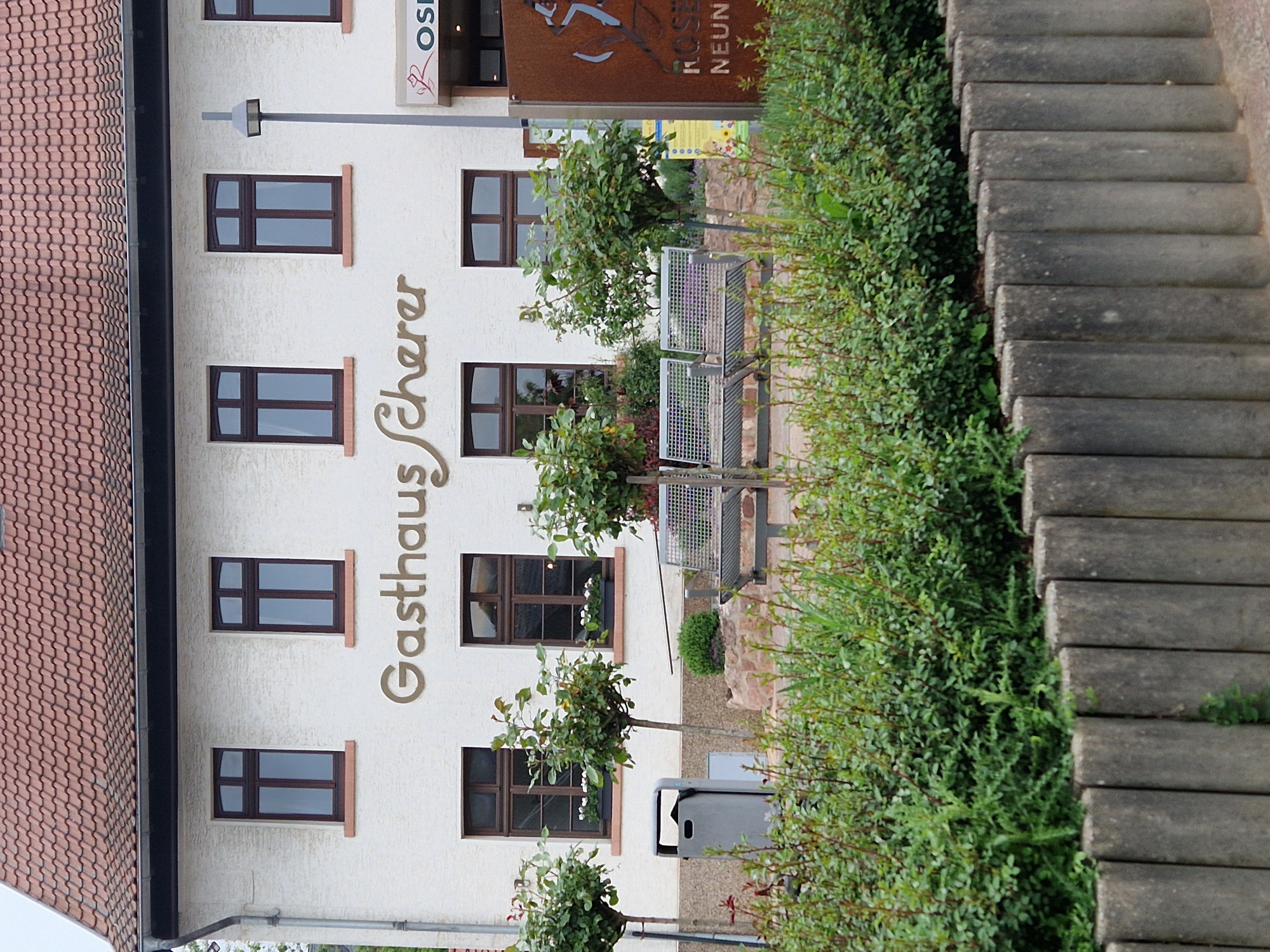 Rosenhotel Scherer: Kulinarik mit Rosenduft
