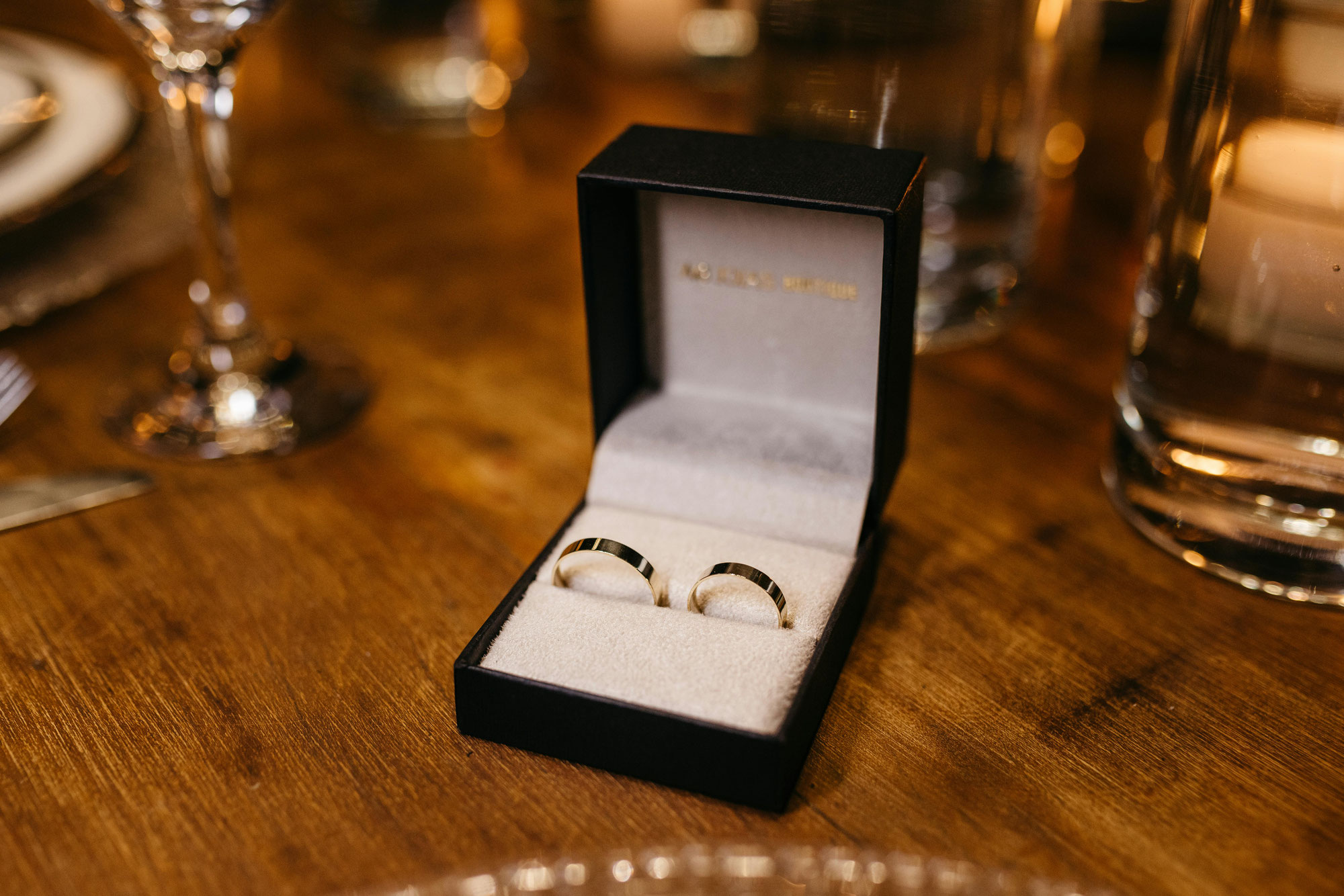Die Bedeutung von Humor und Charme in der Hochzeitsmoderation