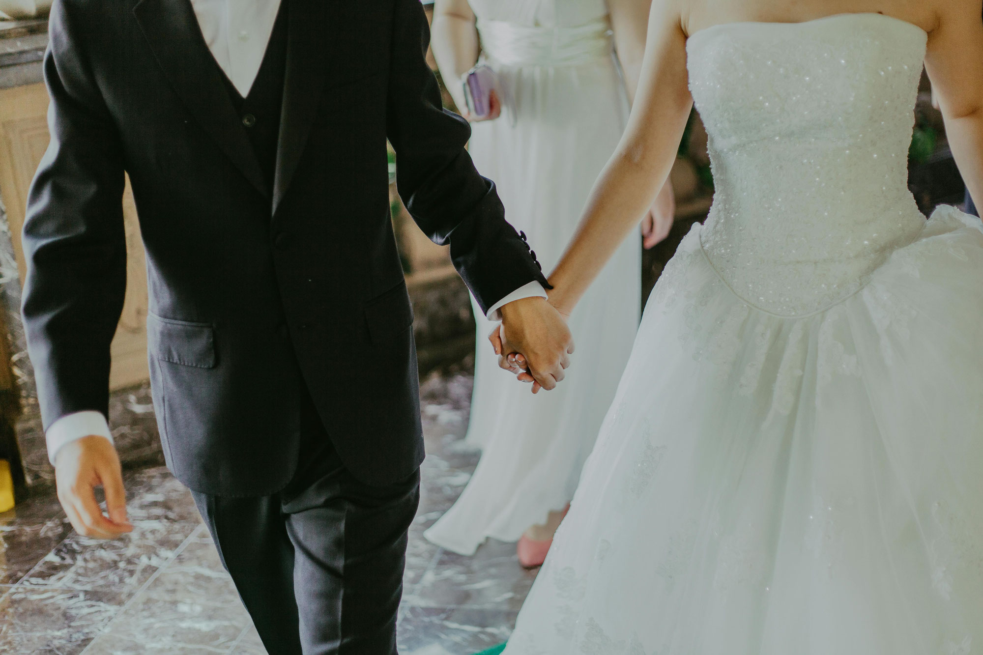 Die Kunst der Hochzeitsrede: Wie ein Hochzeitsmoderator die Stimmung lenkt
