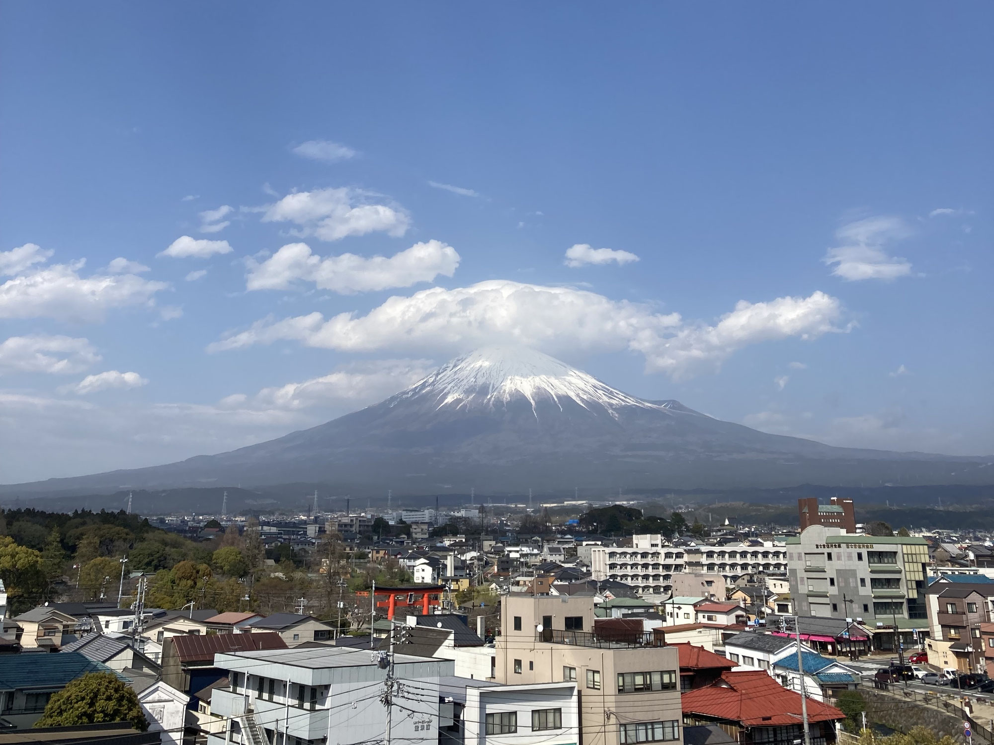 When is the best time of the year to see beautiful Mount Fuji?