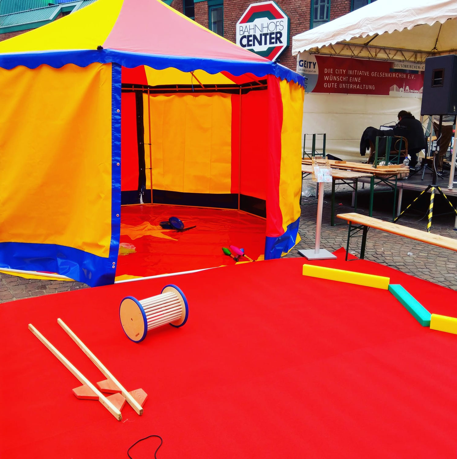 Mitmachzirkus für Events: Eine Alternative zur Hüpfburg, die wirklich funktioniert