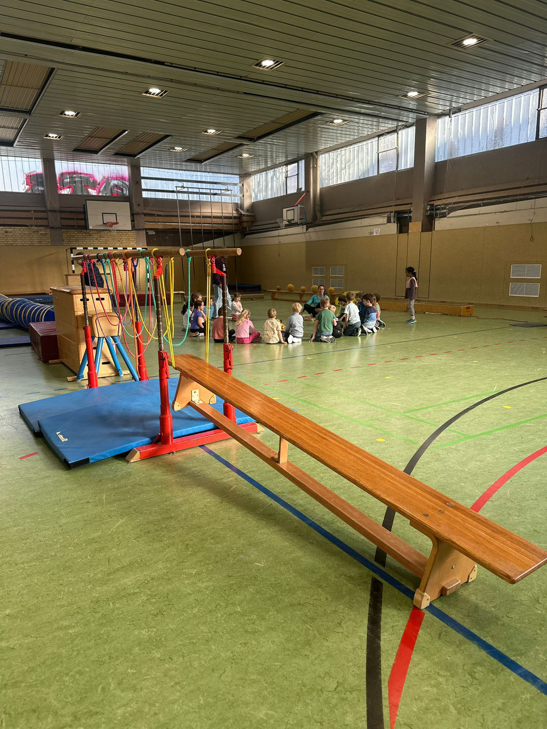 Vorschulstunde in der Turnhalle